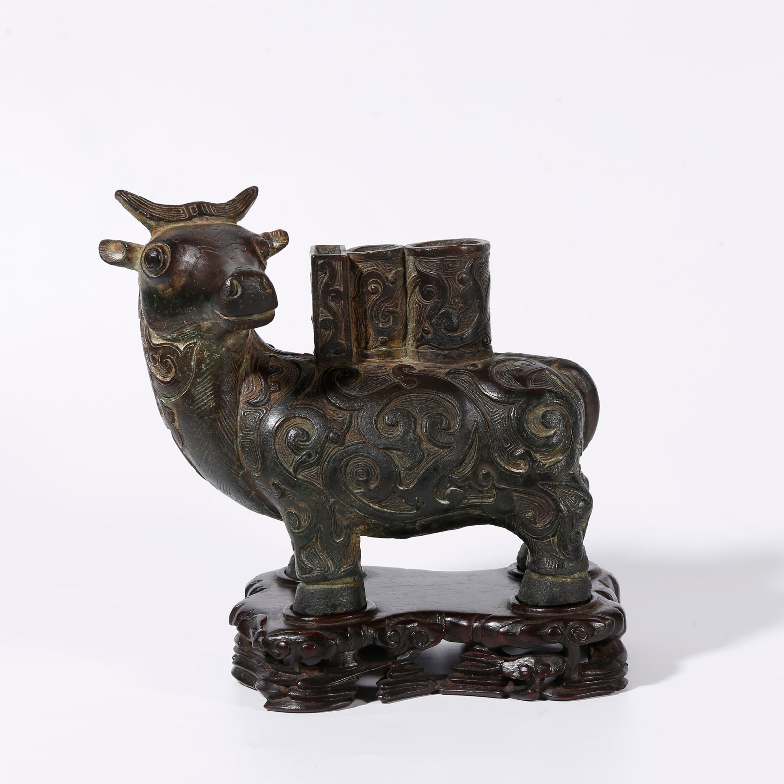 A BRONZE ANIMAL-SHAPED ZUN: Bronze Animal-shaped Zun