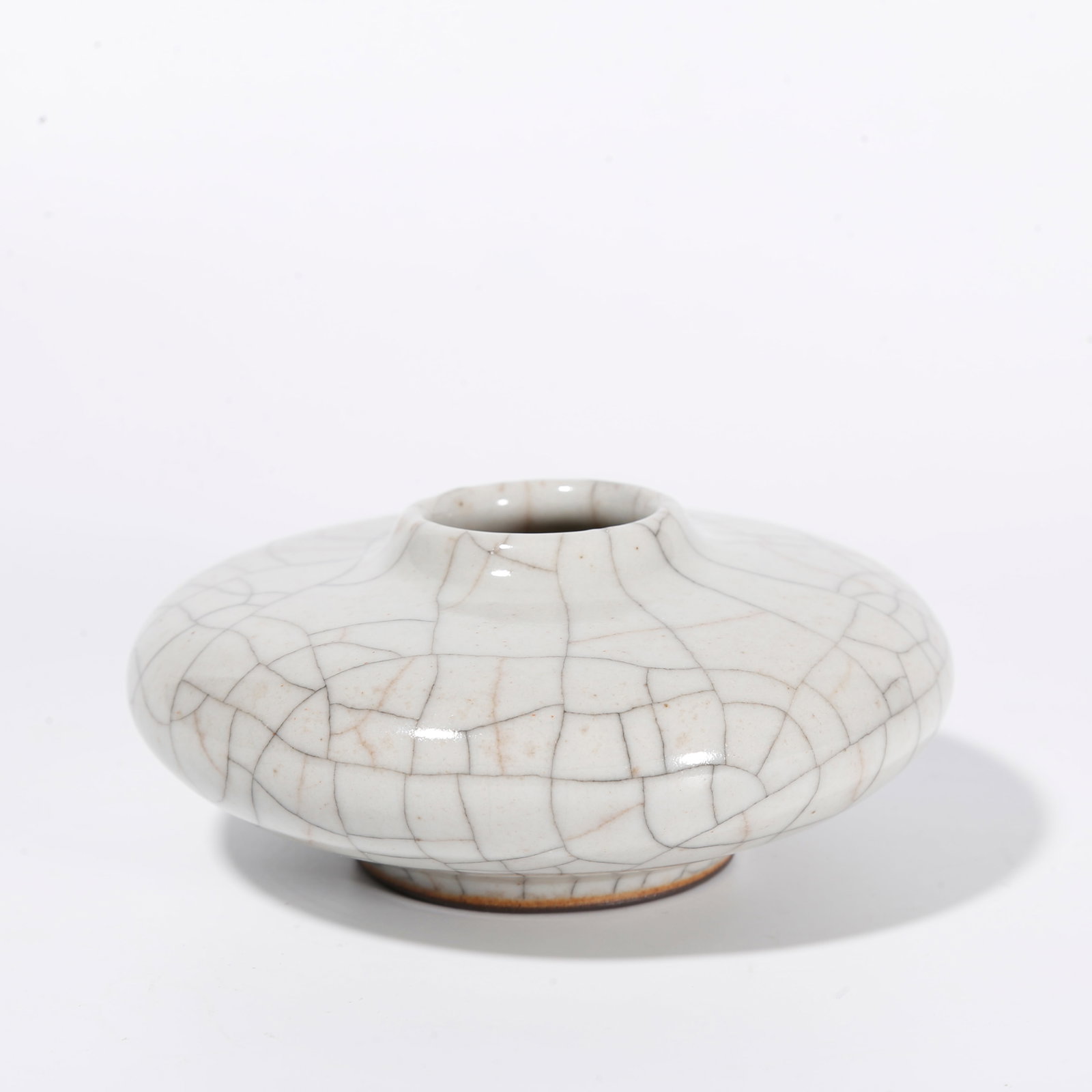 A IMPERIAL KILN WATER POT: Imperial Kiln Water Pot