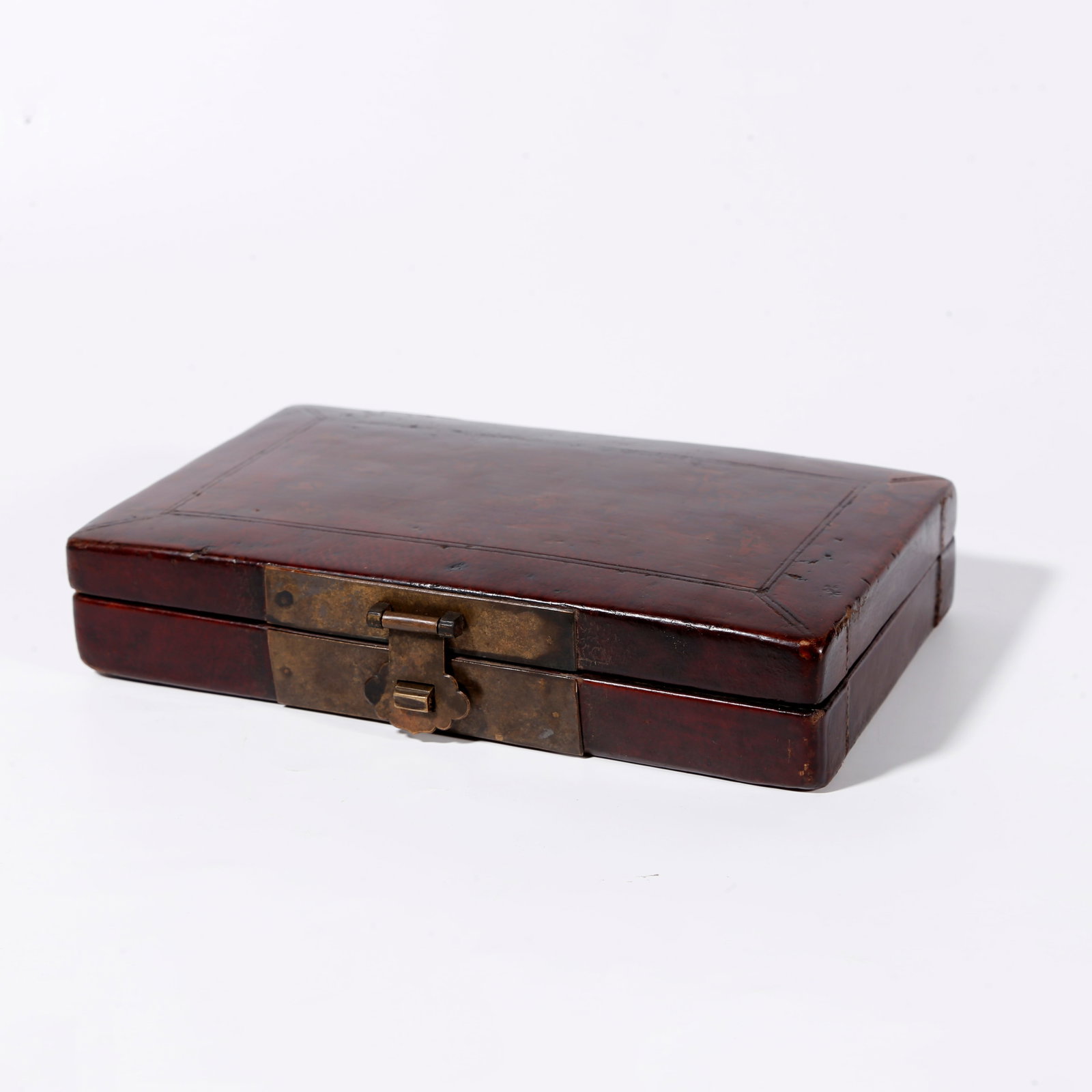 A LARGE LACQUER COVERED BOX ON WOOD CORE (1 of 10)
