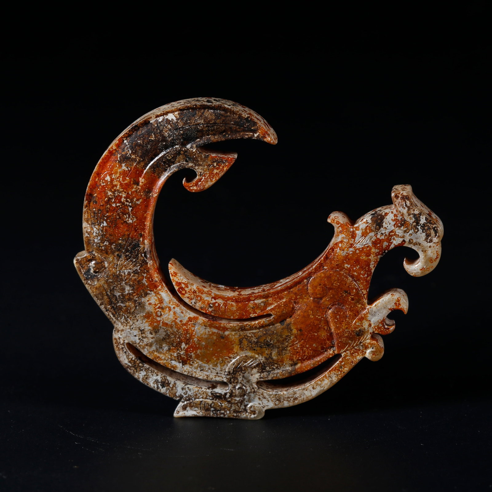 A ARCHAIC JADE BEAST-SHAPED PENDANT: Archaic Jade Beast-shaped Pendant