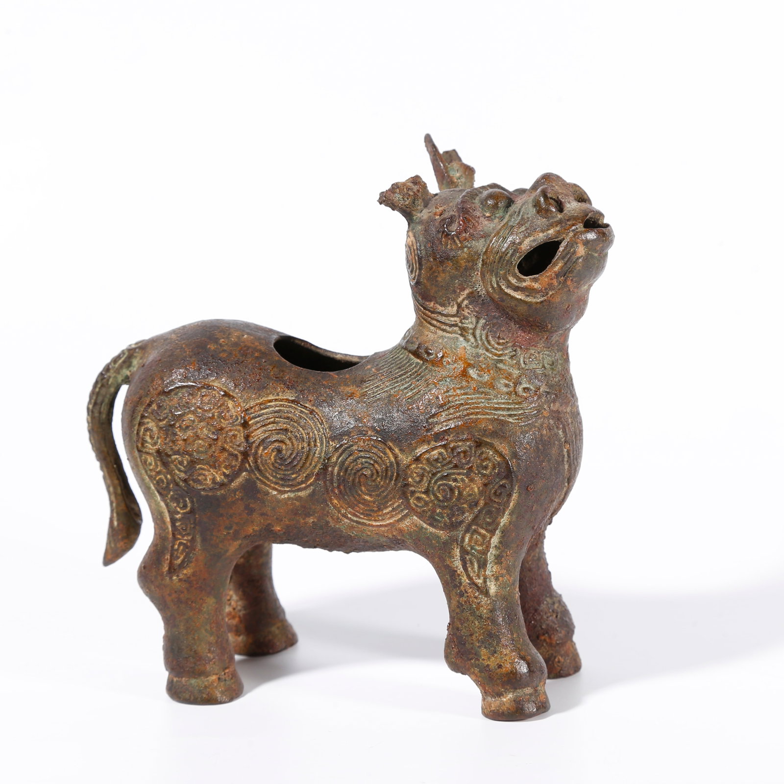 A BRONZE ANIMAL-SHAPED ZUN (1 of 8)