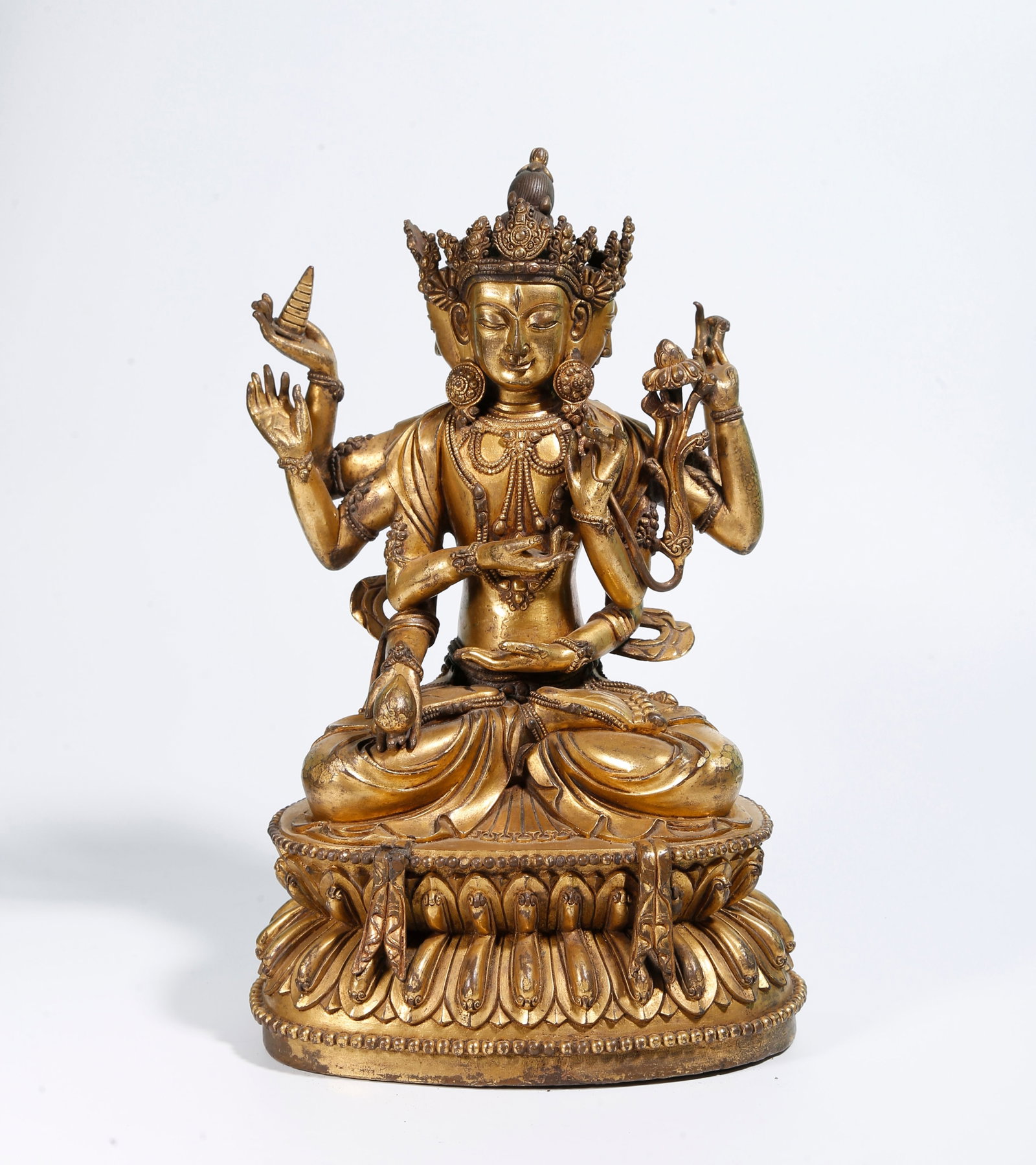 A GILT BRONZE BUDDHA STATUE (1 of 9)