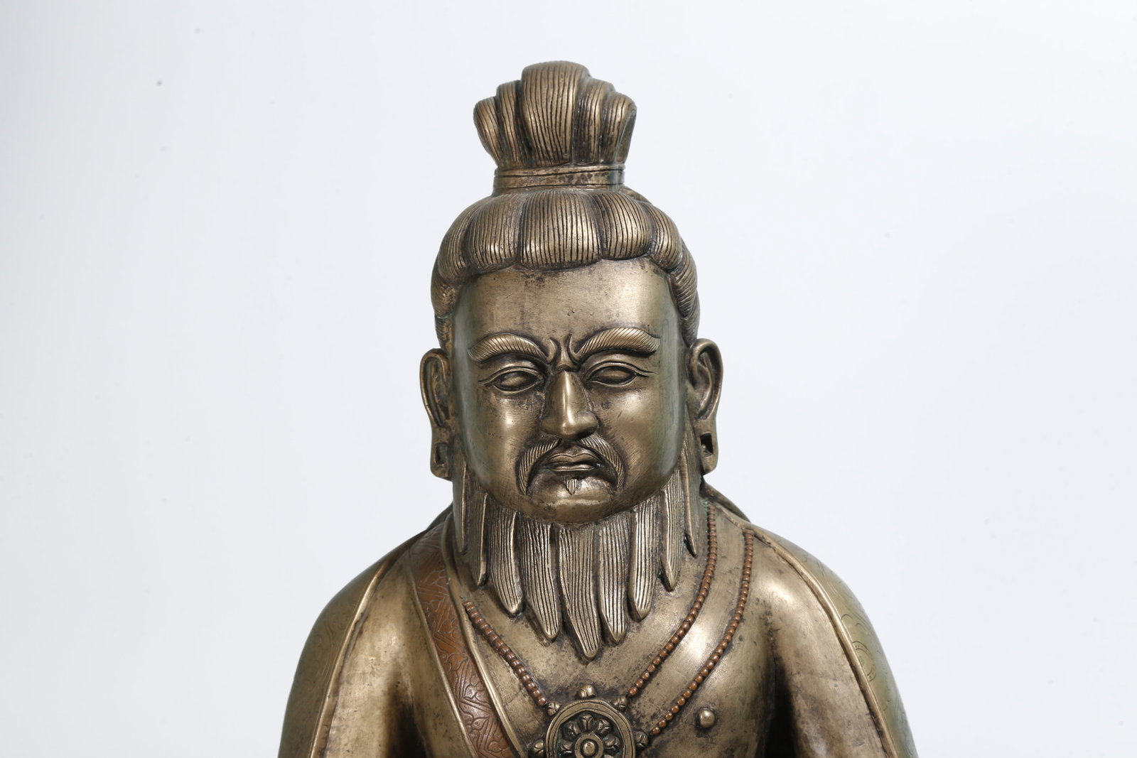 A BRONZE HUMAN FIGURE STATUE - 2