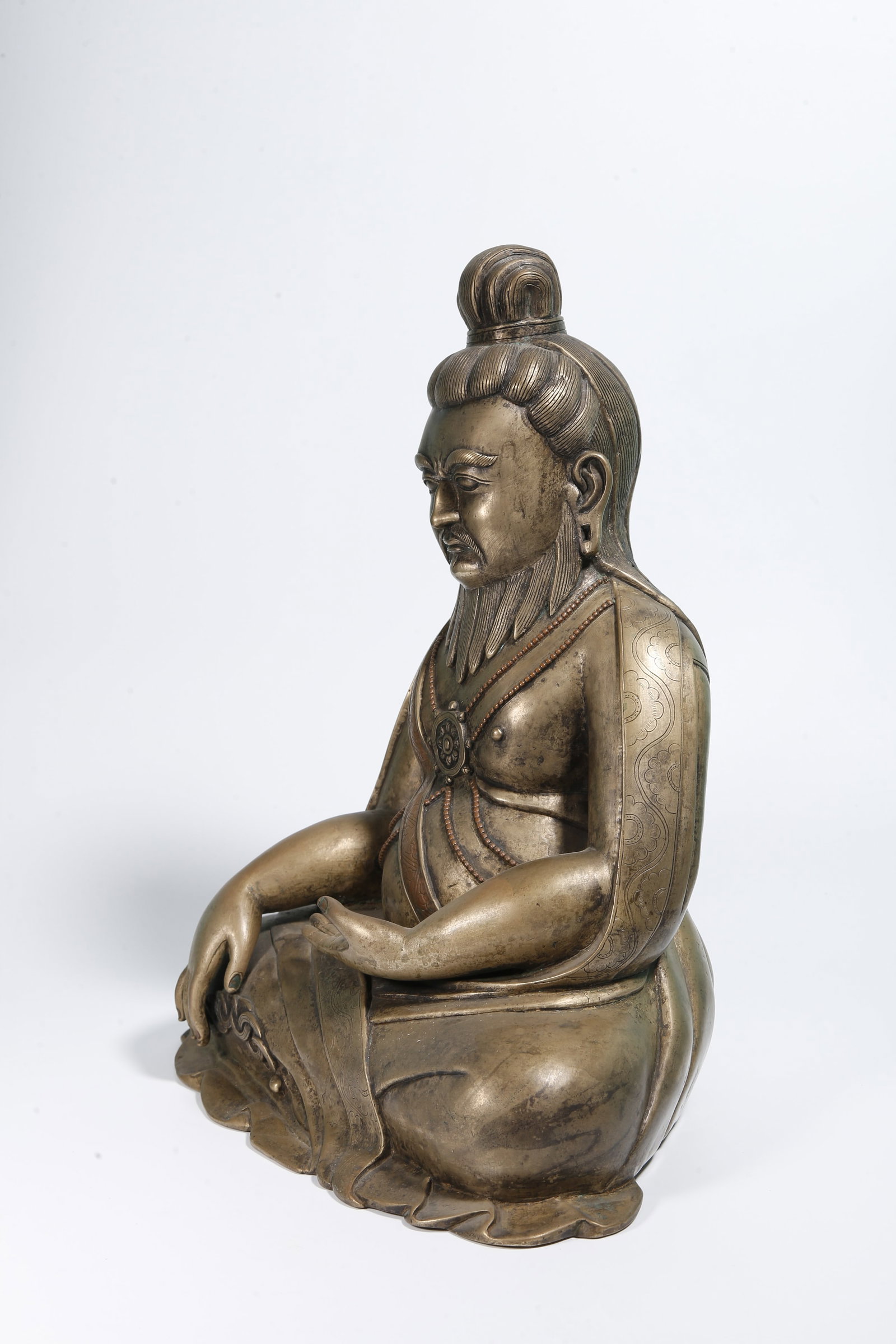 A BRONZE HUMAN FIGURE STATUE - 4