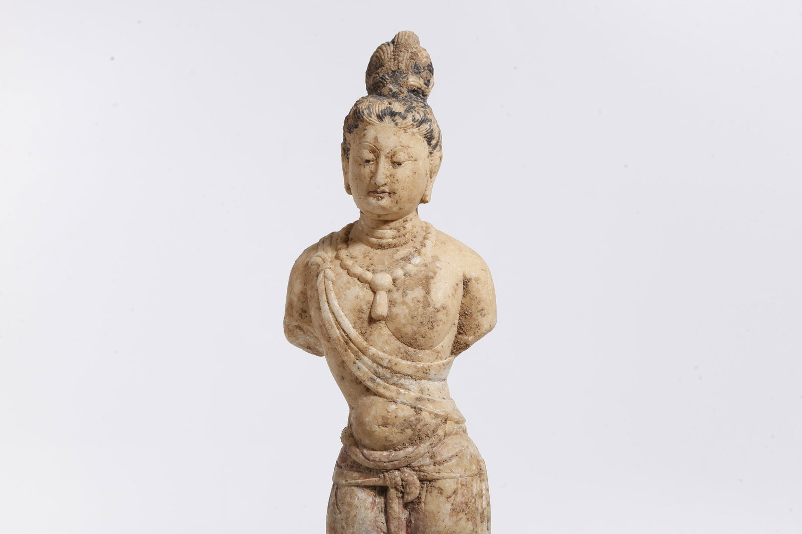 A WHITE MARBLE BUDDHA STATUE - 2
