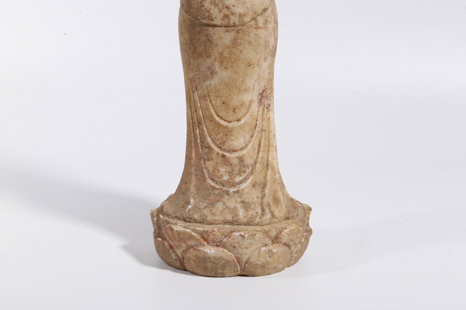 A WHITE MARBLE BUDDHA STATUE - 7