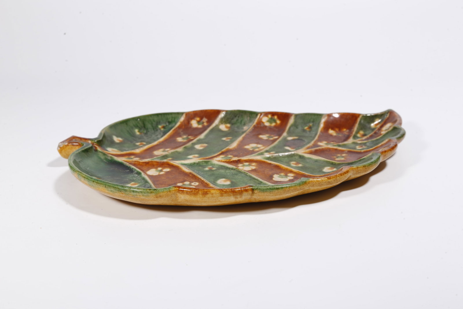 A SANCAI LEAF-SHAPED WASHER - 4