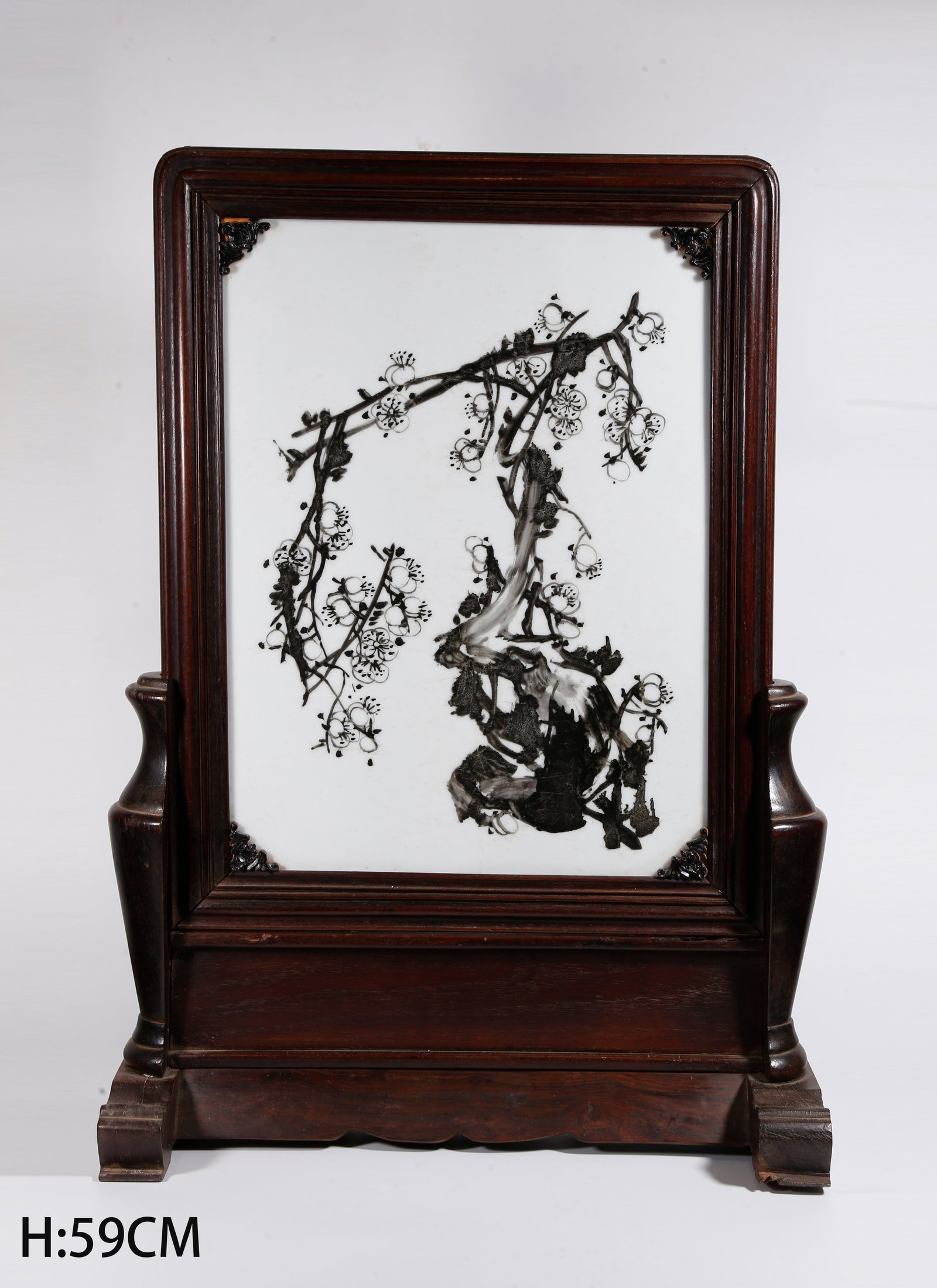 A HARDWOOD TABLE SCREEN INLAID WITH INK PORCELAIN PLAQUE PAINTED WITH PLUM BLOSSOMS: Hardwood Table Screen Inlaid with Ink Porcelain Plaque Painted with Plum Blossoms