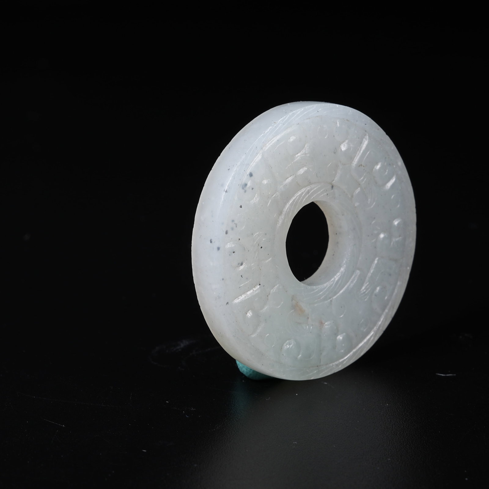A ANCIENT JADE BI DISC WITH HOOKED CLOUD PATTERN - 5