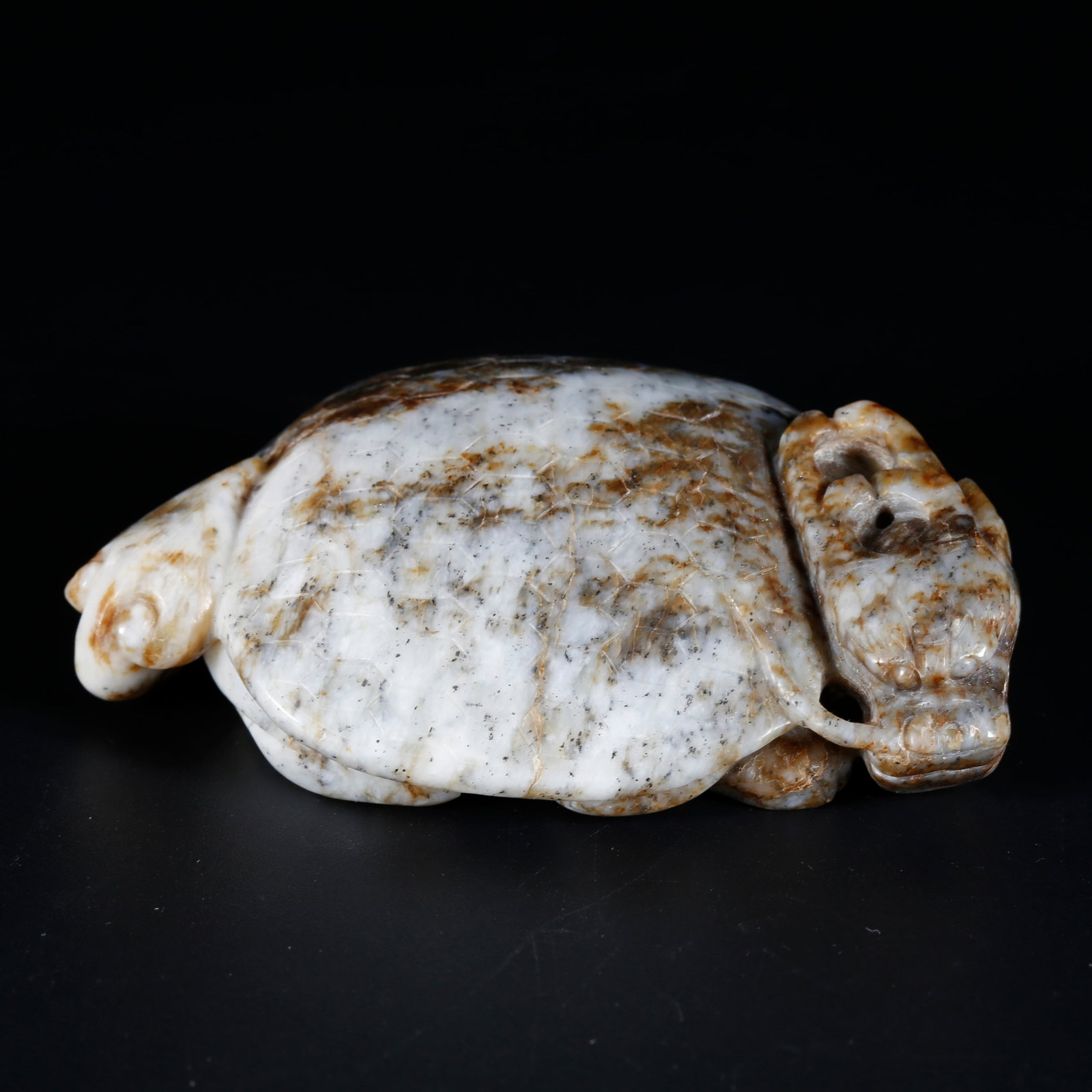 A HETIAN JADE DRAGON-TORTOISE ORNAMENT (1 of 9)