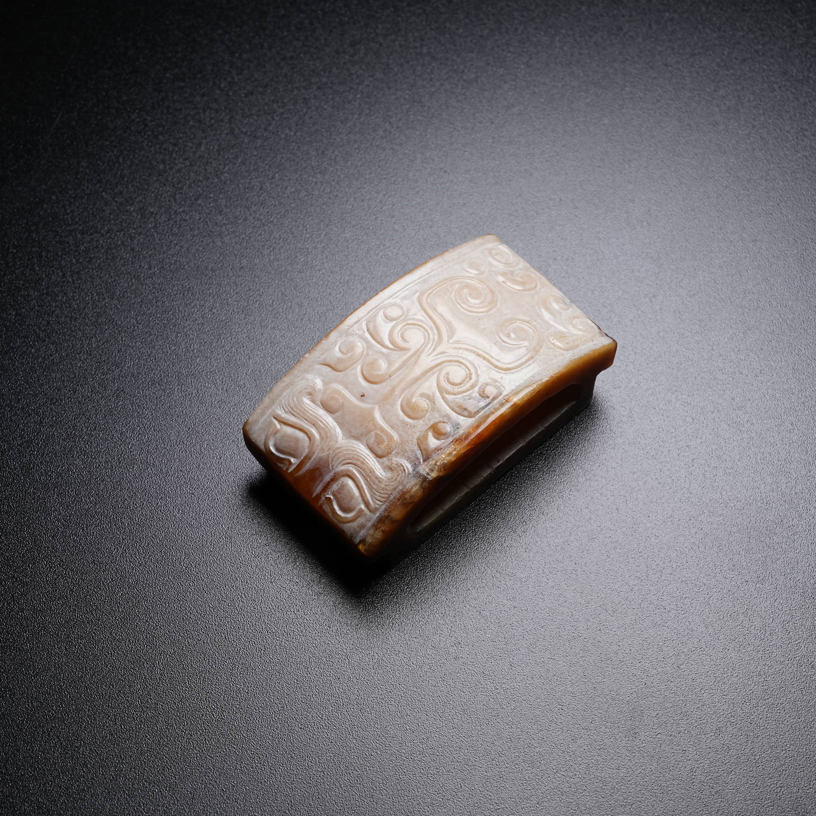 A ANCIENT SWORD GUARD (1 of 8)