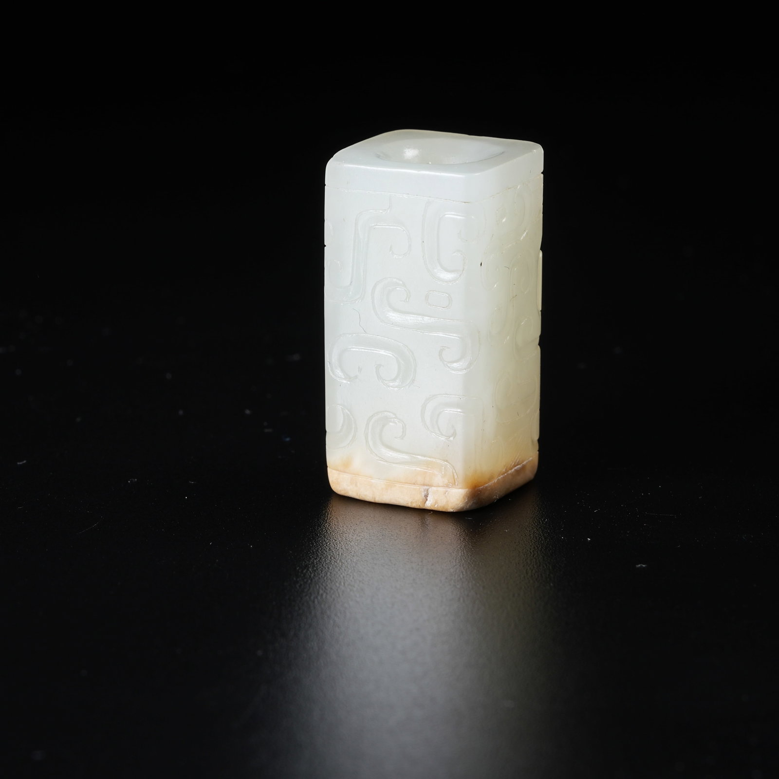 A ANCIENT JADE TUBE PENDANT WITH HOOKED CLOUD PATTERN (1 of 9)