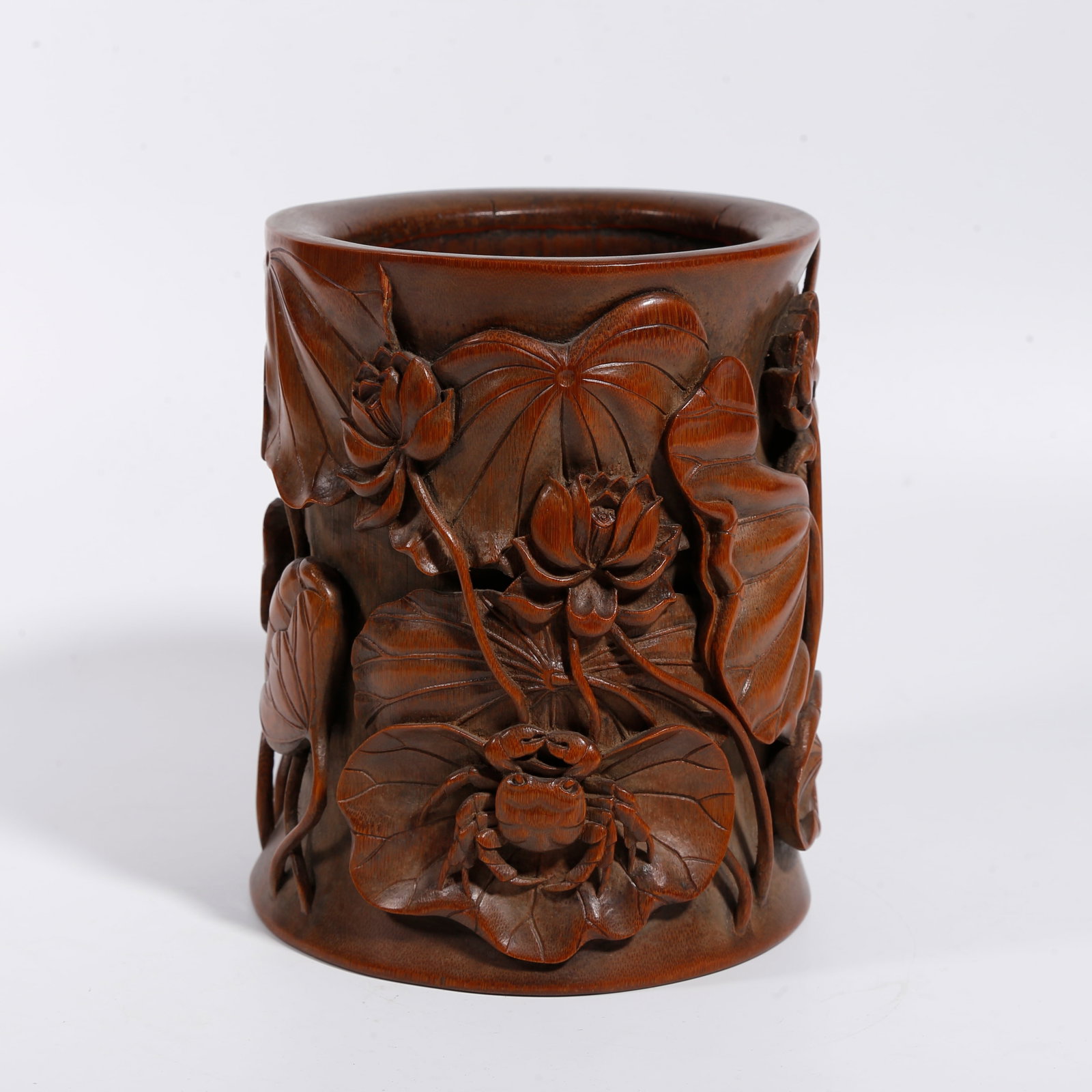 A BAMBOO CARVED BRUSH POT WITH LOTUS PATTERNS (1 of 9)