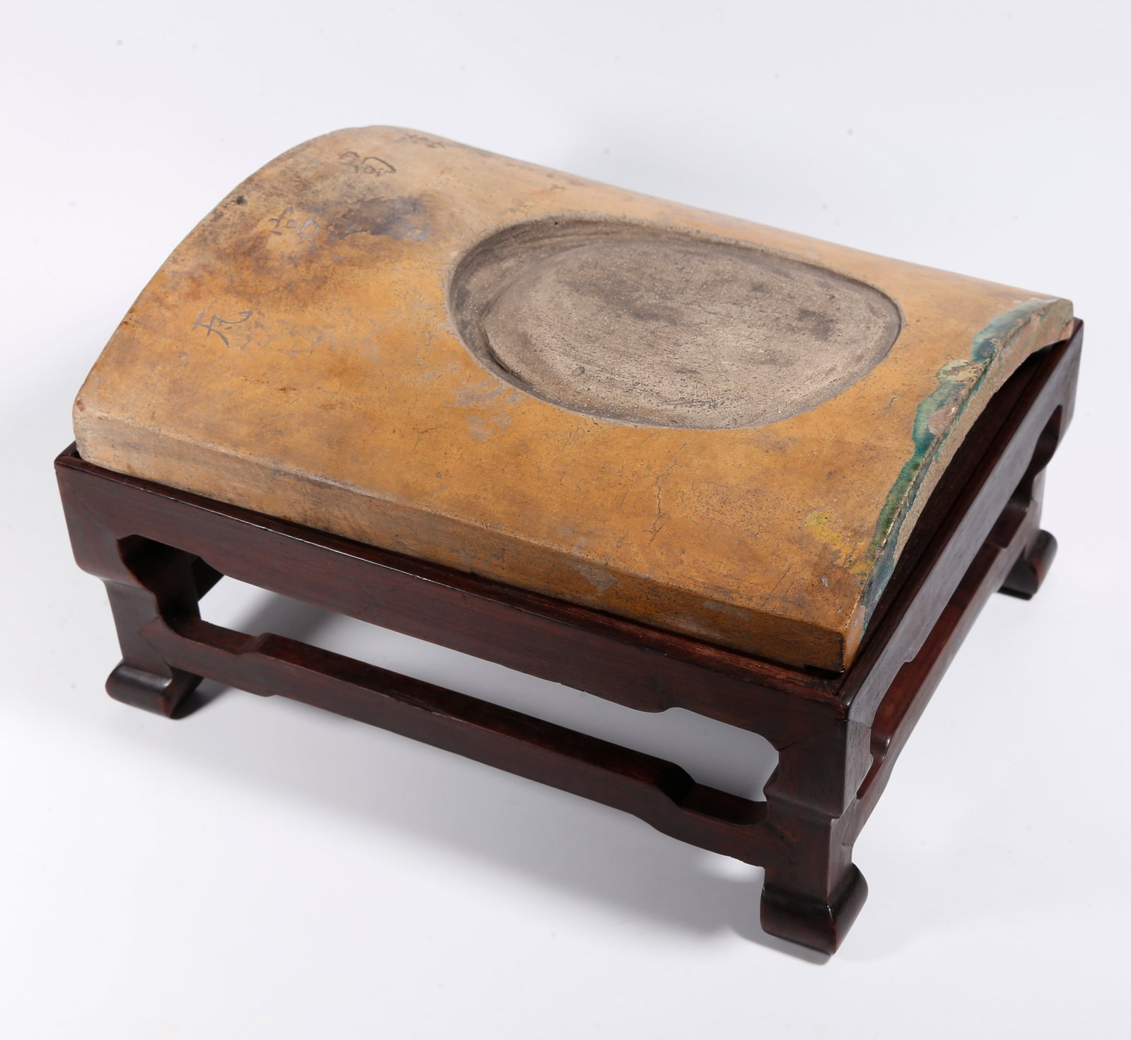 A TILE-SHAPED INKSTONE BEARING LIU YONG'S MARK (1 of 9)