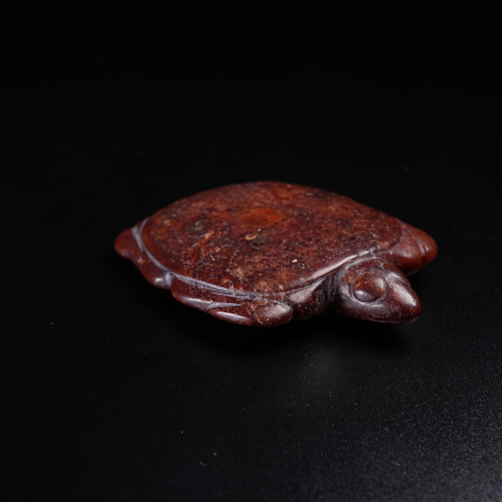 A ANCIENT JADE TURTLE PENDANT (1 of 8)