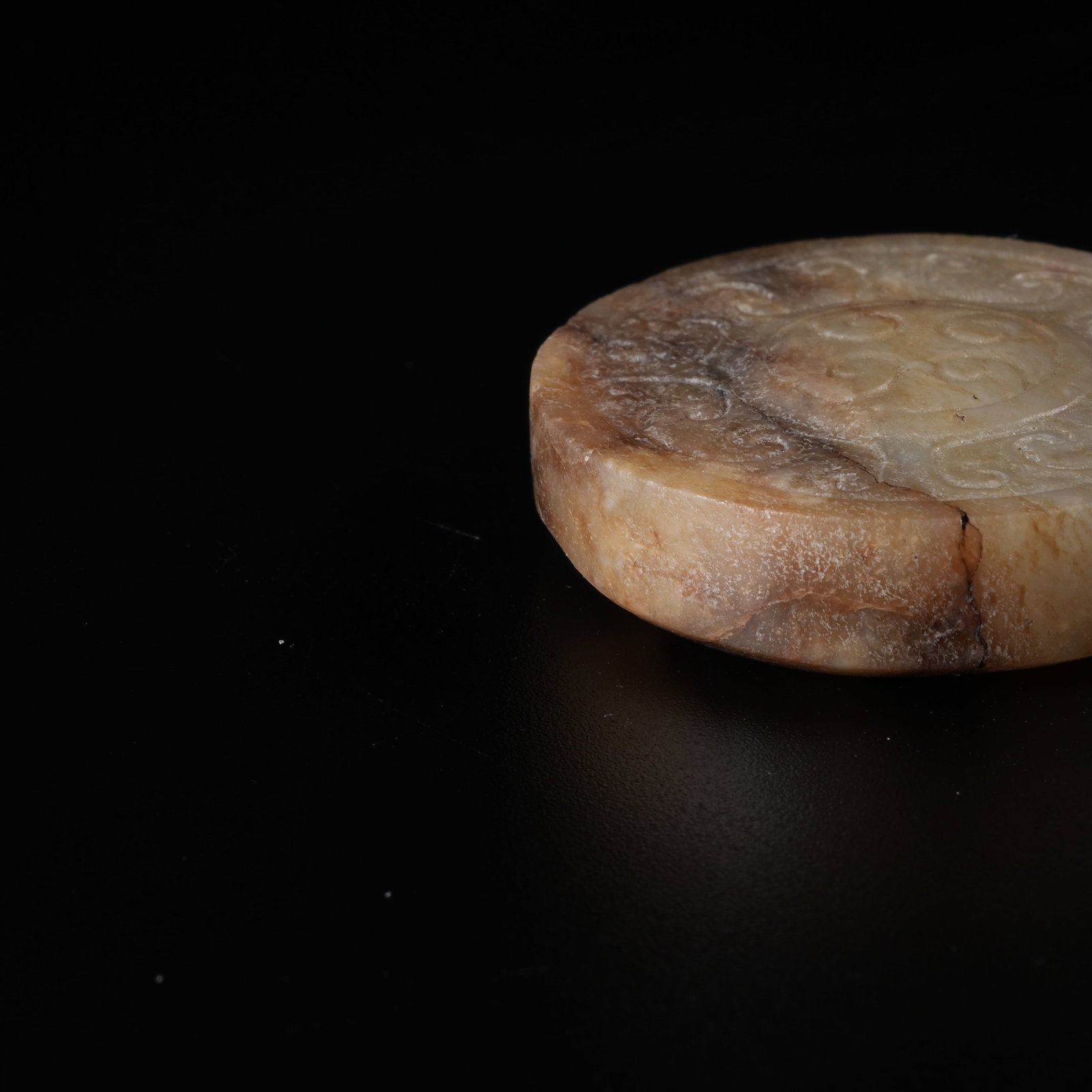 A ANCIENT JADE SWORD POMMEL - 8