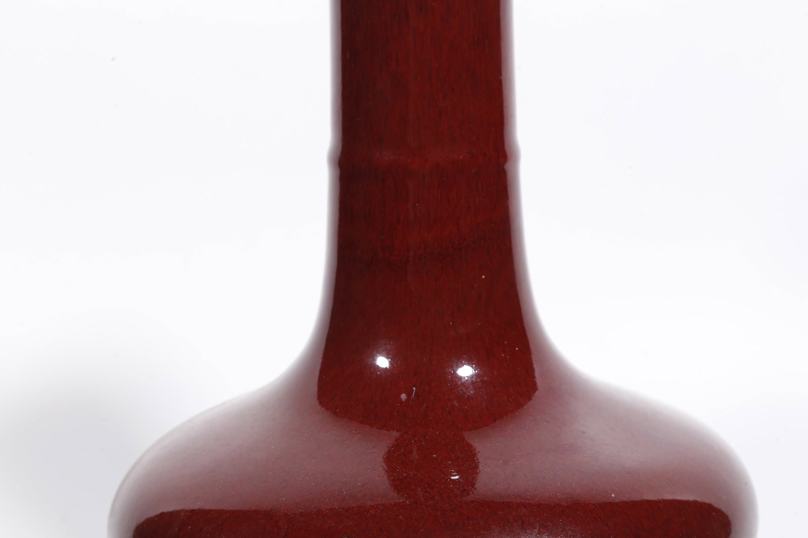 A RED GLAZE FLAT VASE - 7
