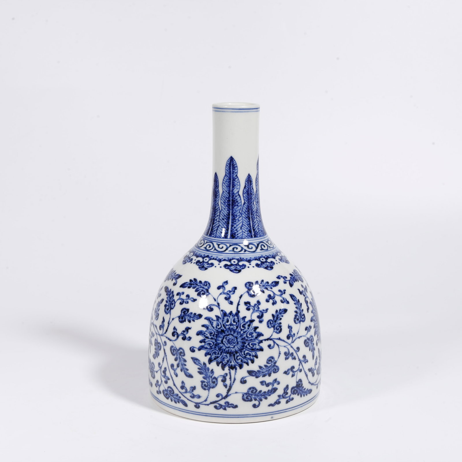 A BLUE AND WHITE RATTLE ZUN WITH INTERLOCKING FLORAL SCROLLS (1 of 9)
