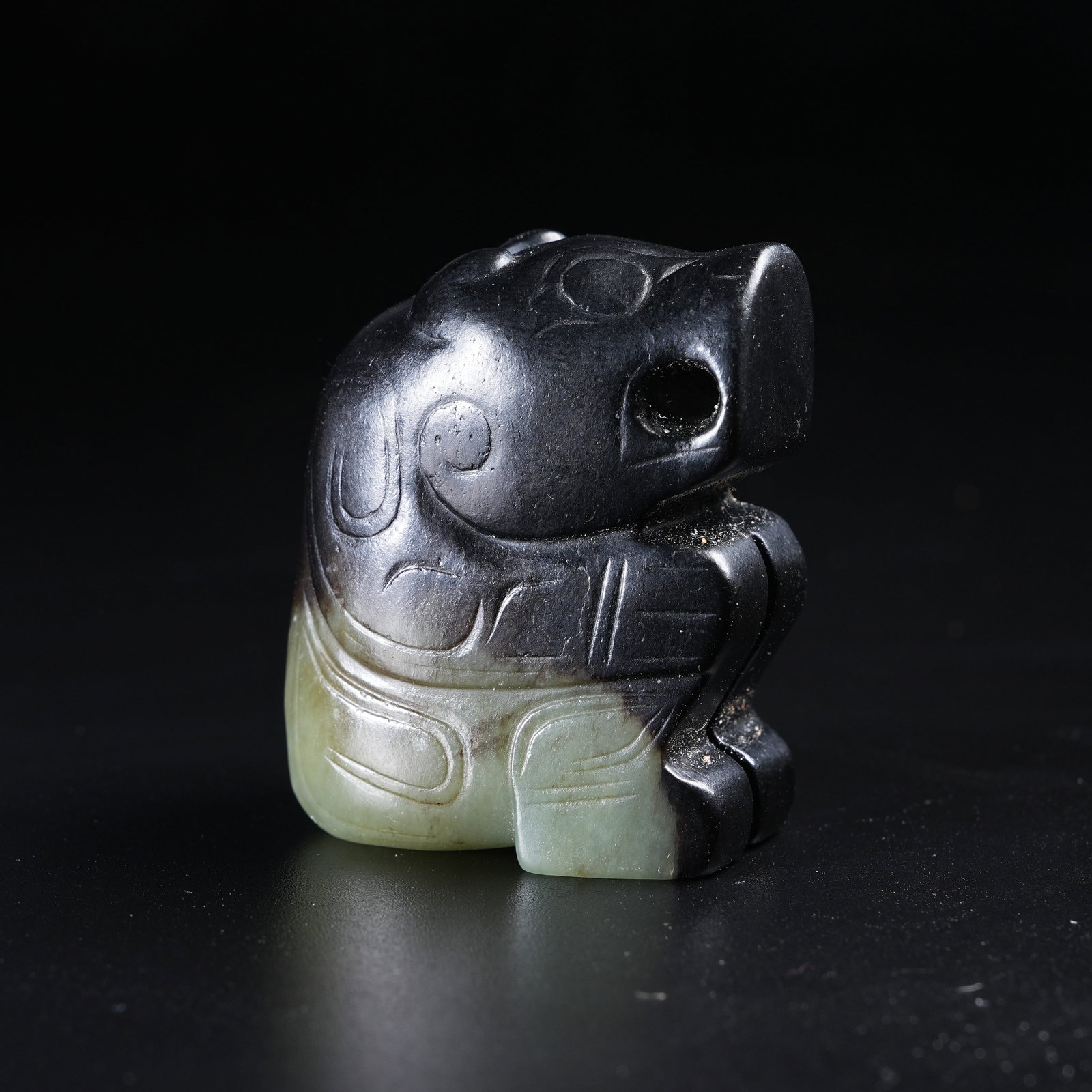 A ANCIENT JADE BEAR ORNAMENT: Ancient Jade Bear Ornament
