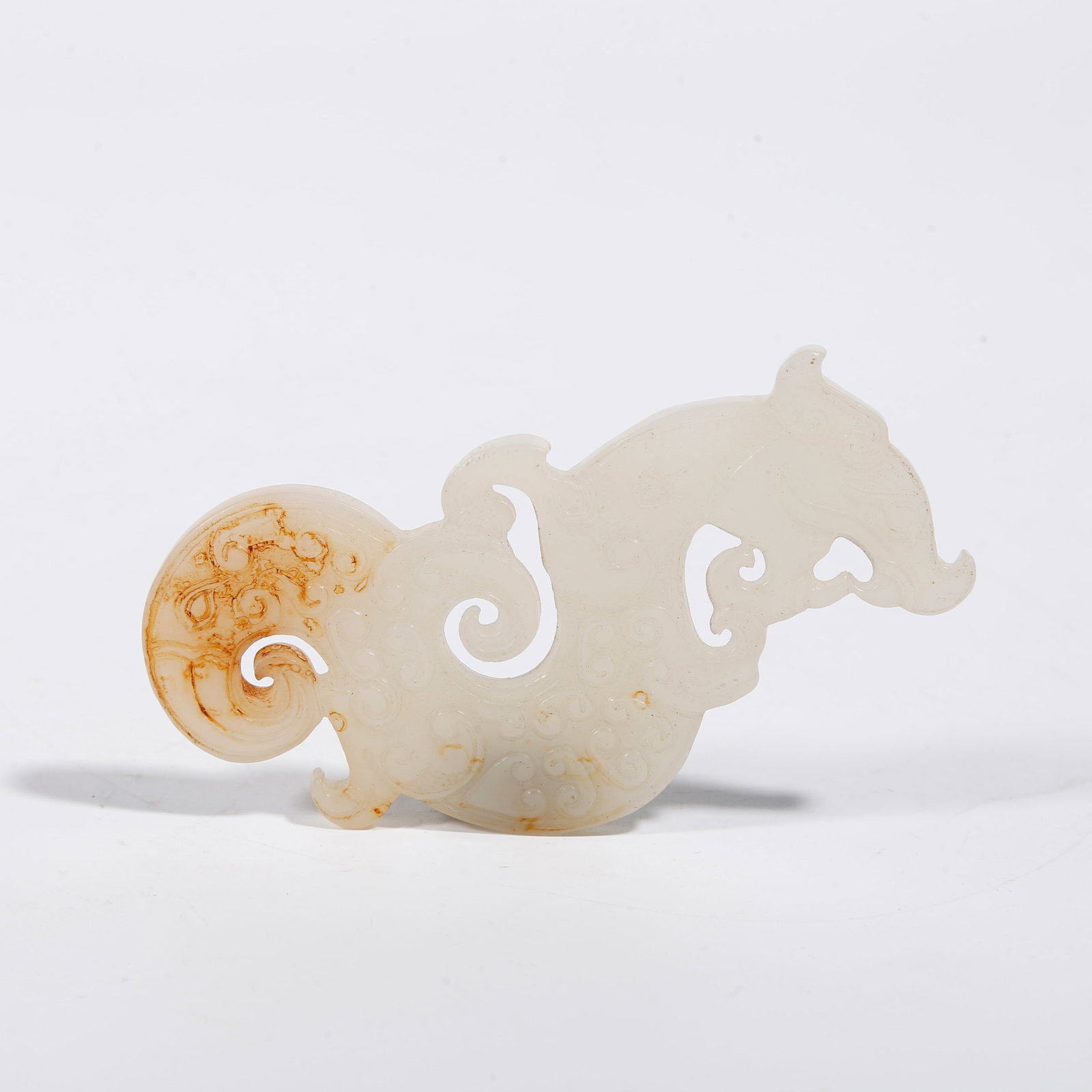 A ANCIENT JADE DRAGON-SHAPED PENDANT (1 of 9)
