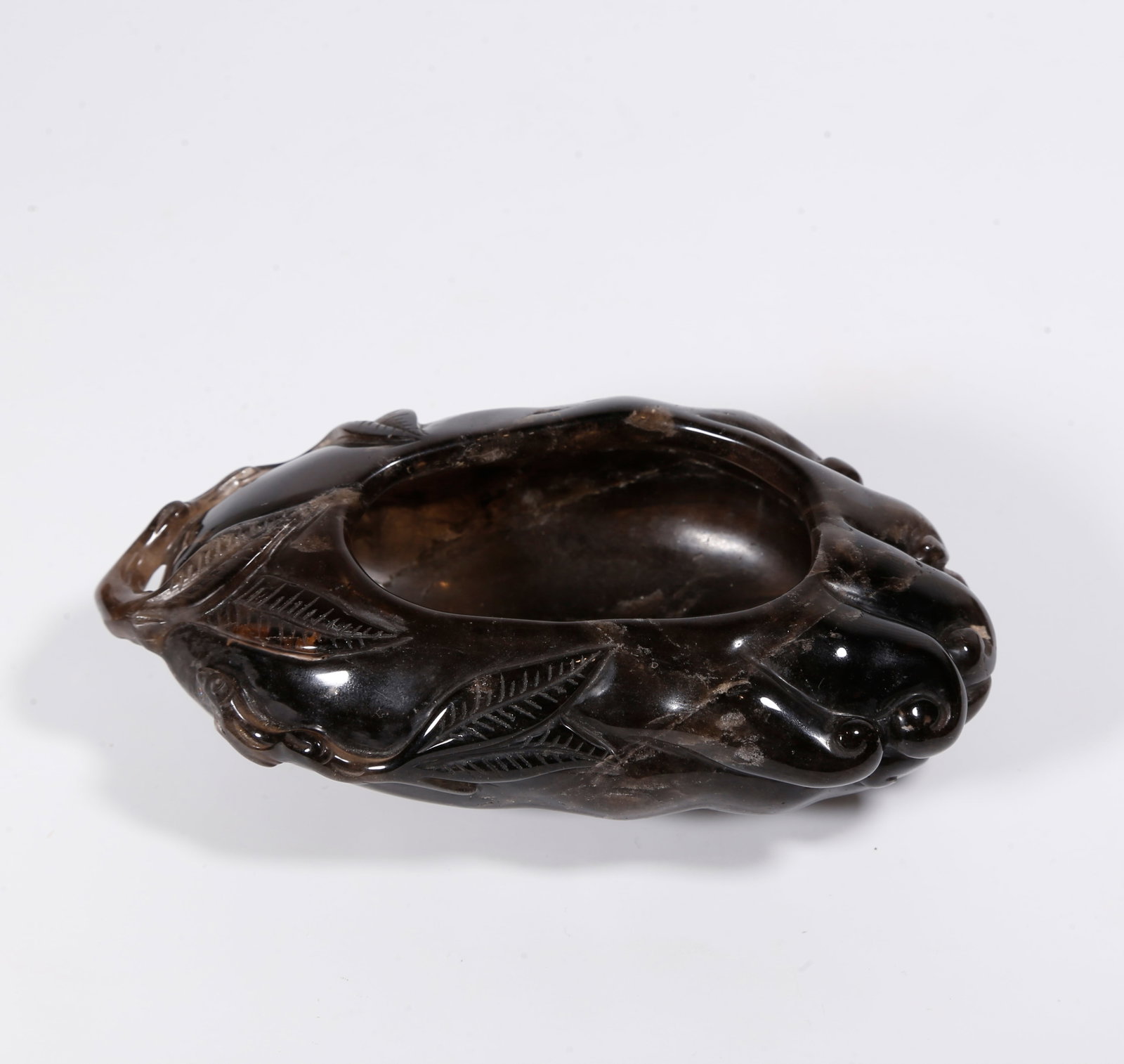 A CRYSTAL BERGAMOT SHAPED WASHER: Crystal Bergamot Shaped Washer