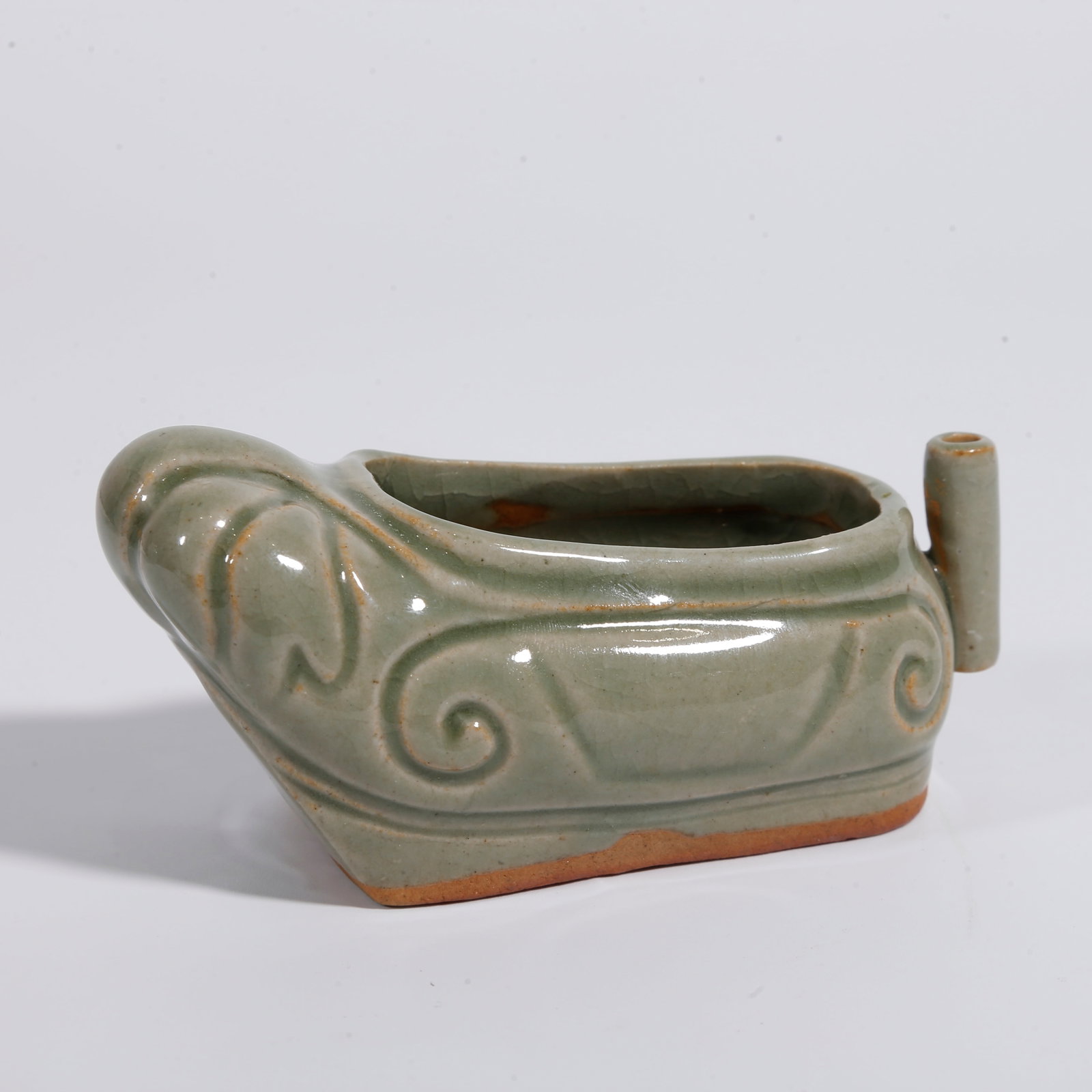 A LONGQUAN KILN SHOE-SHAPED VESSEL (1 of 9)