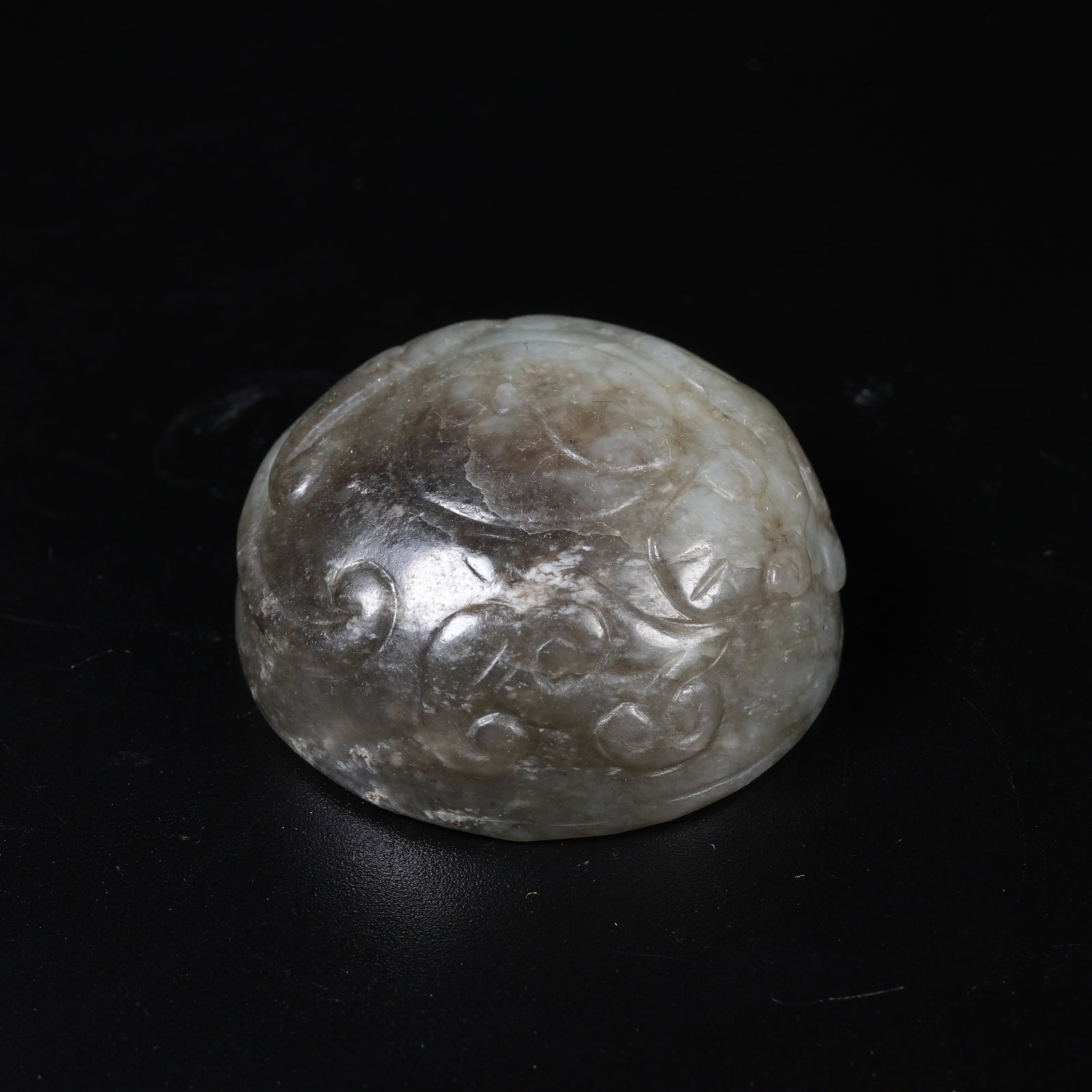 A ANCIENT JADE TAIJI HANGING ORNAMENT: Ancient Jade Taiji Hanging Ornament