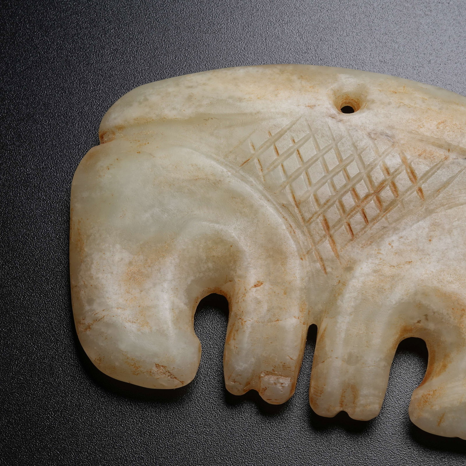 A ANCIENT JADE COMB - 2