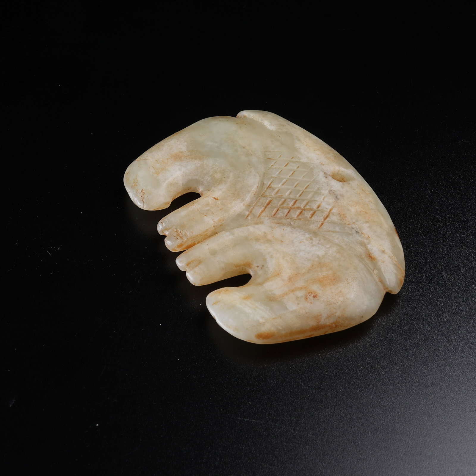 A ANCIENT JADE COMB - 5