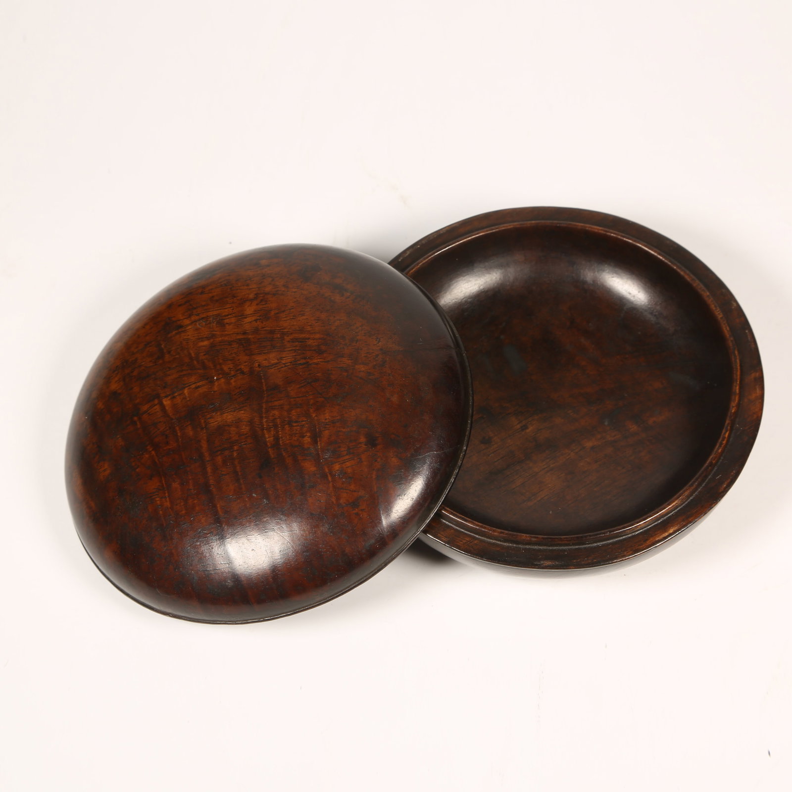 A HUANGHUALI ROUND COVERED BOX (1 of 9)