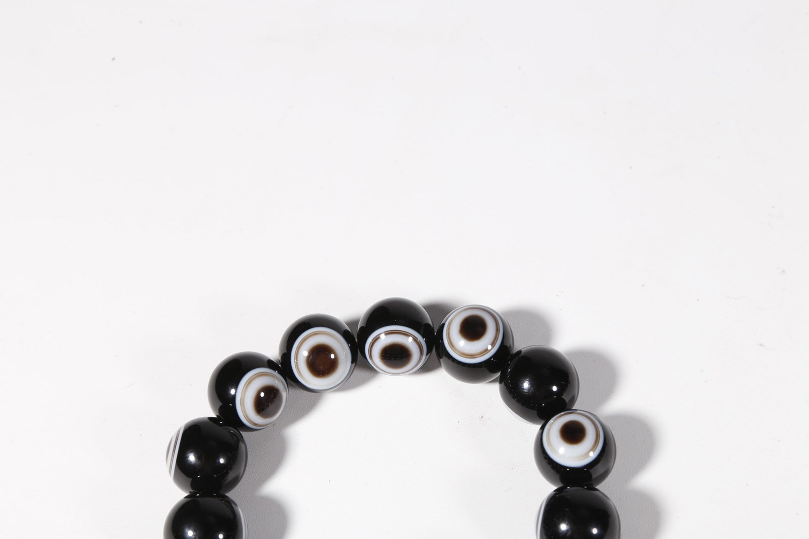 A AGATE BRACELET - 2