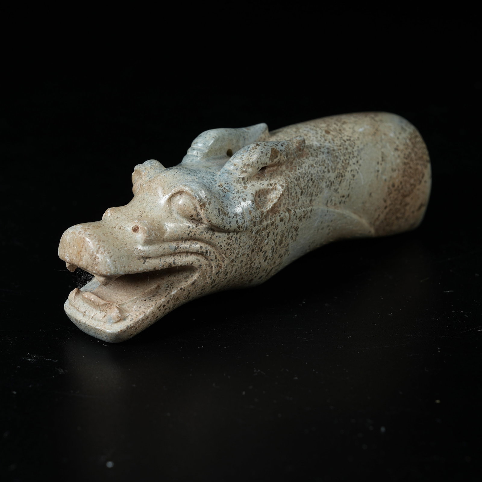 A ARCHAIC JADE BEAST HEAD ORNAMENT: Archaic Jade Beast Head Ornament