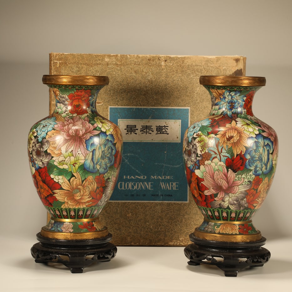 A PAIR OF CLOISONNÉ FLORAL BROCADE VASES ON BRONZE BODY: Pair of Cloisonné Floral Brocade Vases on Bronze Body