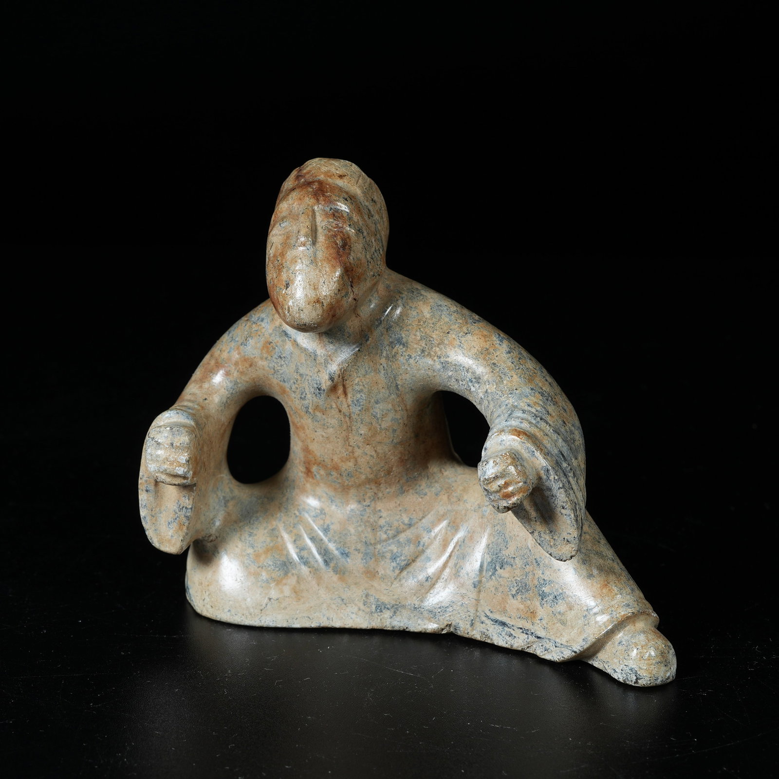 A ARCHAIC JADE FIGURINE ORNAMENT: Archaic Jade Figurine Ornament