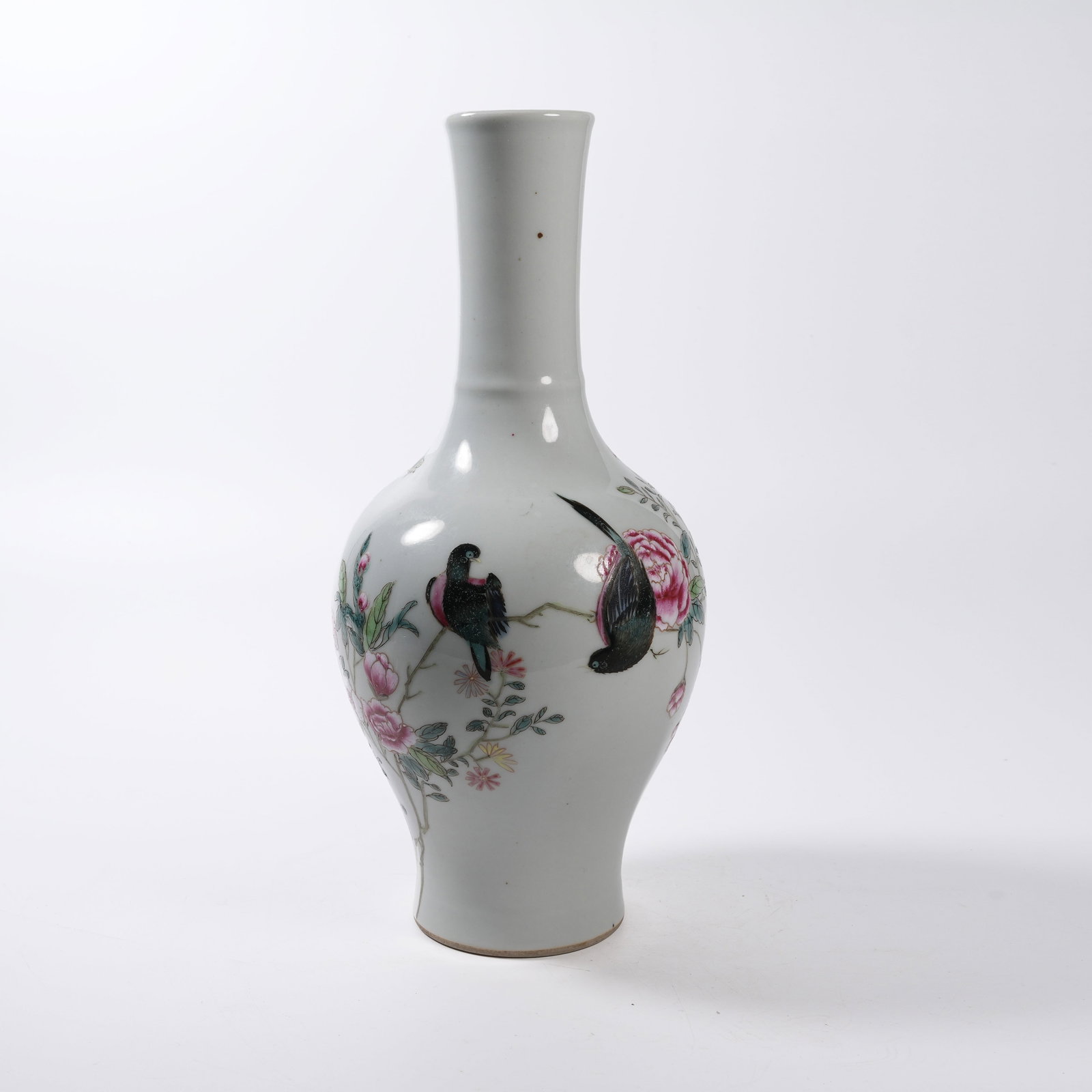A FAMILLE ROSE VASE WITH MAGPIE ON PLUM BRANCH PATTERN: Famille Rose Vase with Magpie on Plum Branch Pattern