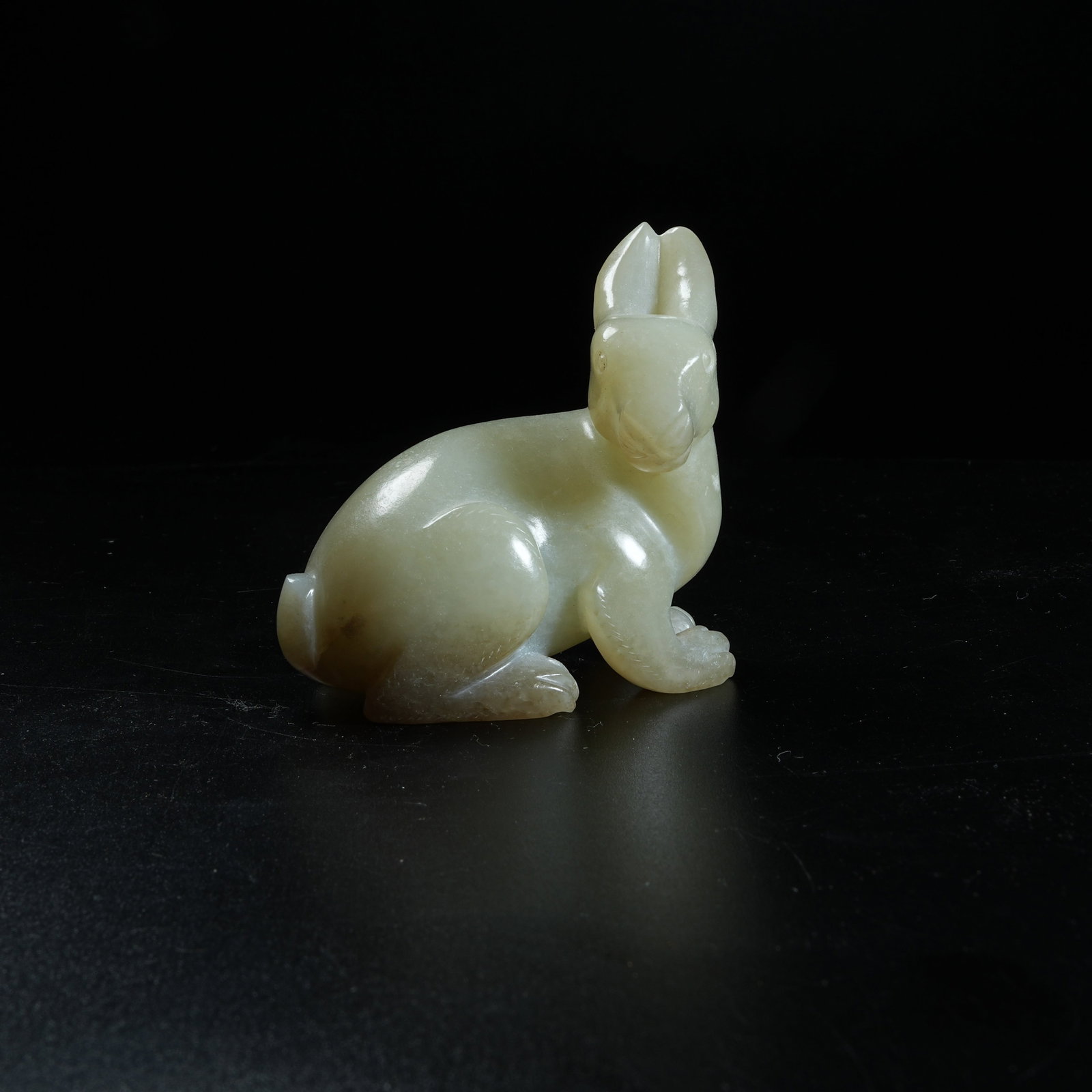 A HETIAN JADE RABBIT ORNAMENT (1 of 8)