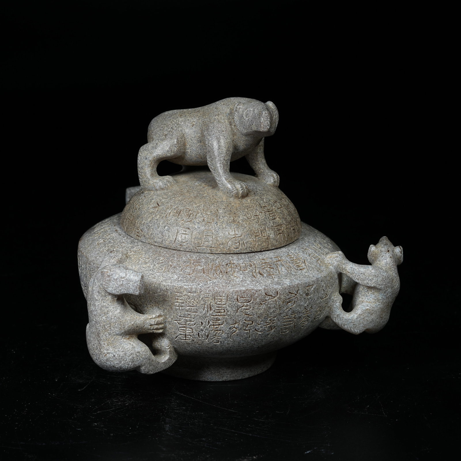 A ARCHAIC JADE LIDDED CENSER WITH BEAST EARS AND BEAST KNOB: Archaic Jade Lidded Censer with Beast Ears and Beast Knob