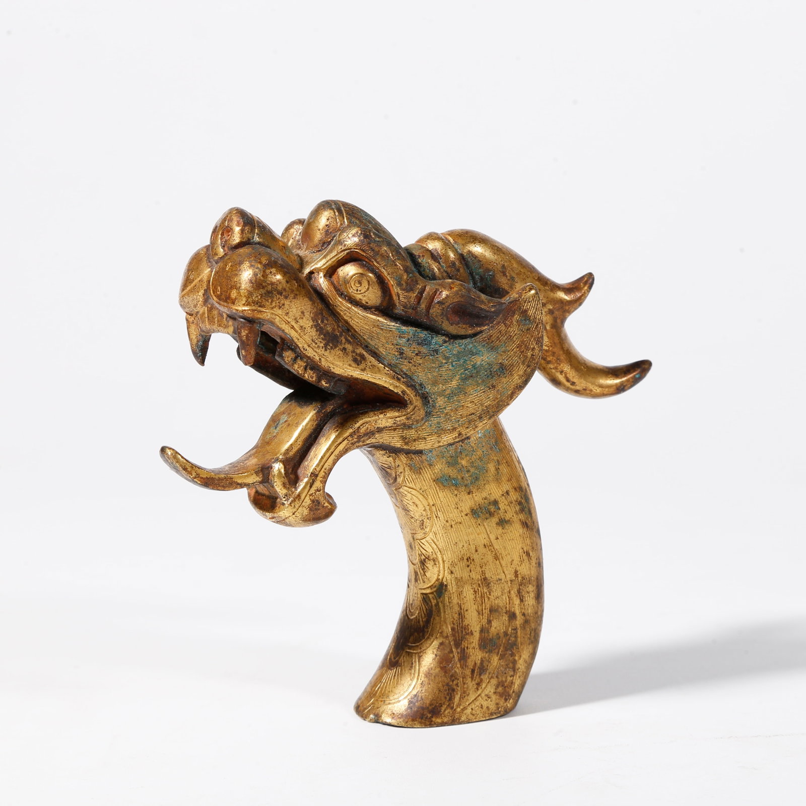 A GILT BRONZE DRAGON-SHAPED STAFF HEAD: Gilt Bronze Dragon-shaped Staff Head