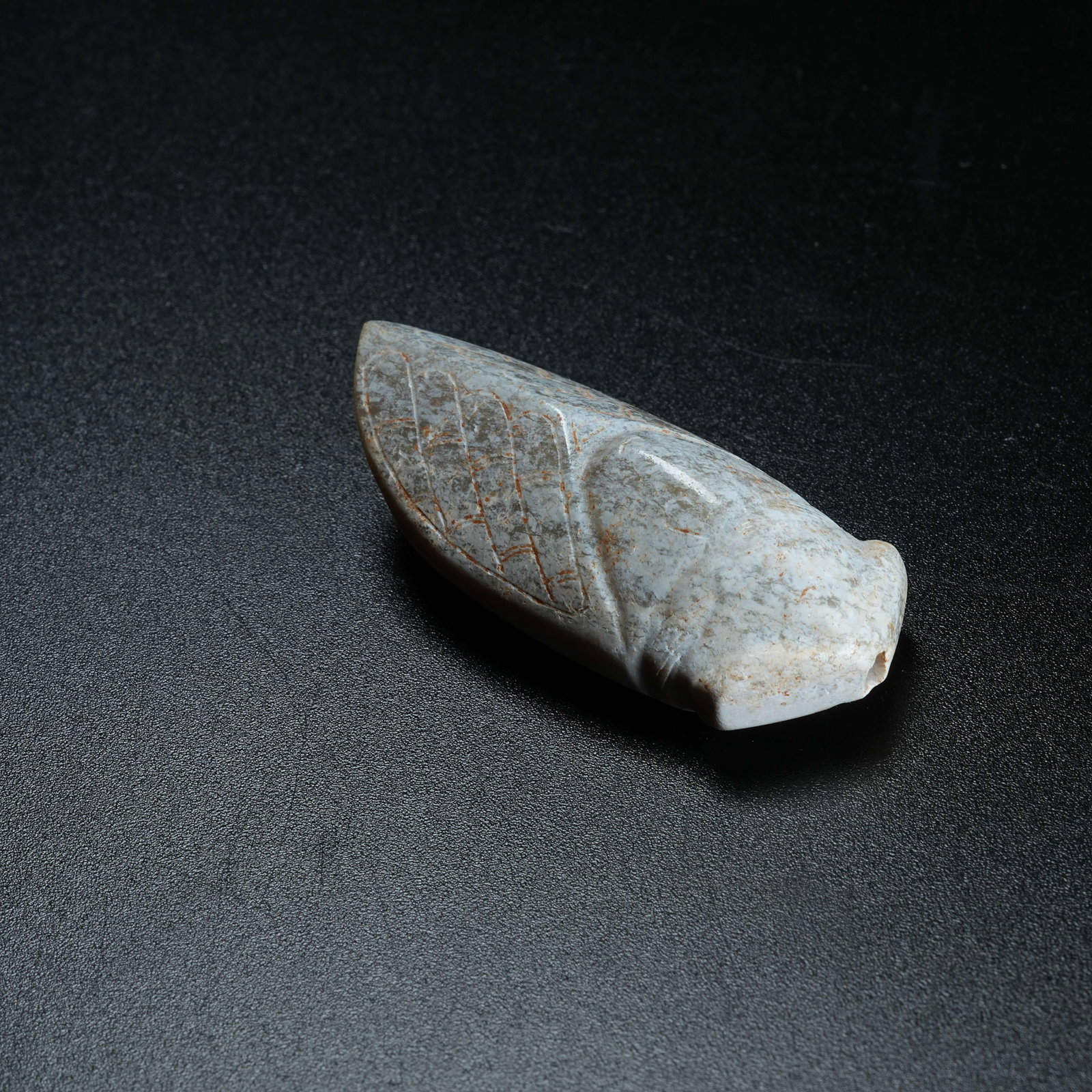 A ARCHAIC JADE CICADA ORNAMENT (1 of 8)