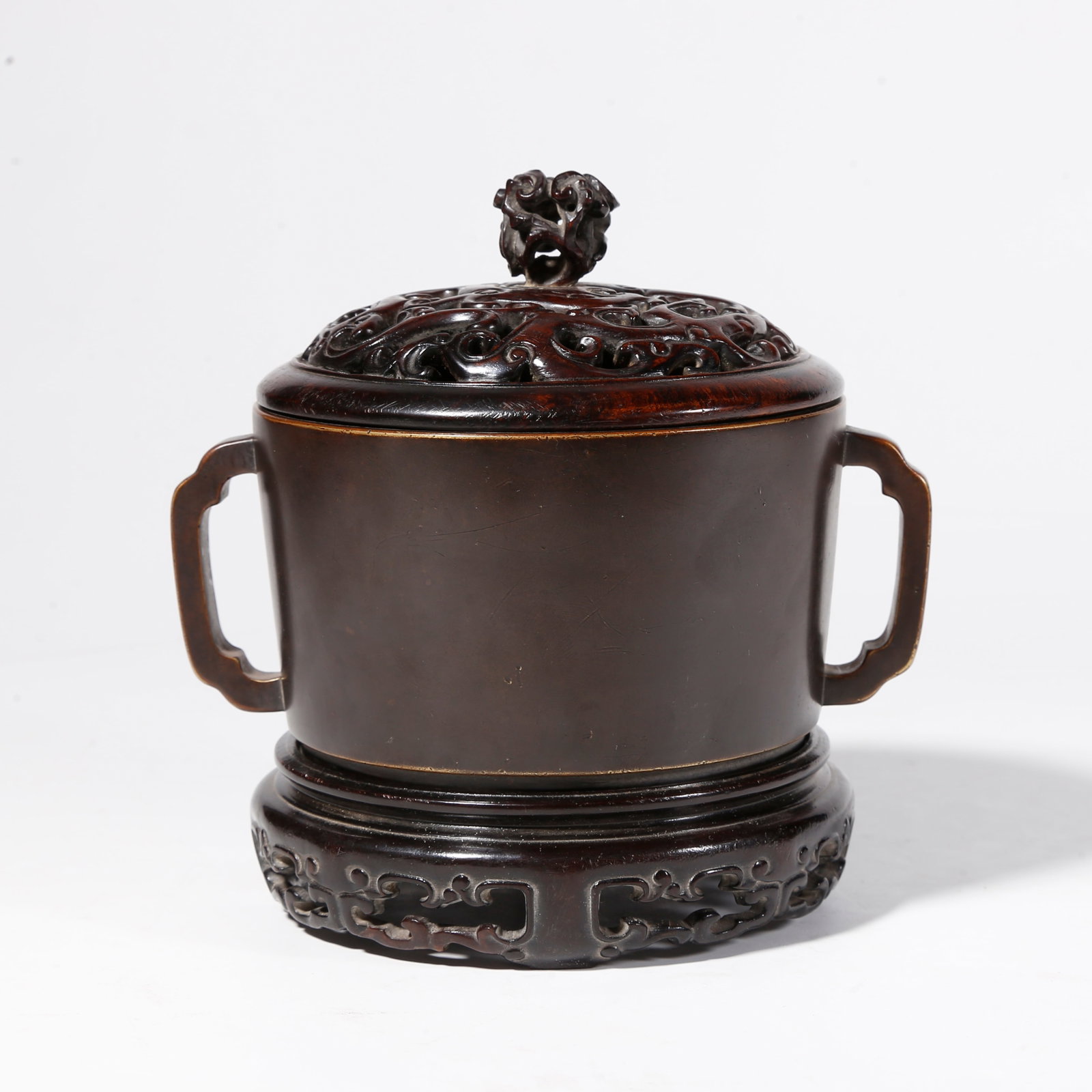 A BRONZE DOUBLE-EARED CENSER (1 of 9)