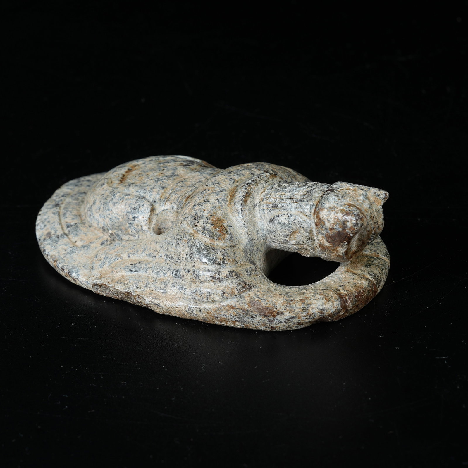 A ARCHAIC JADE PENDANT OF KNEELING WORSHIPPER FIGURINE: Archaic Jade Pendant of Kneeling Worshipper Figurine