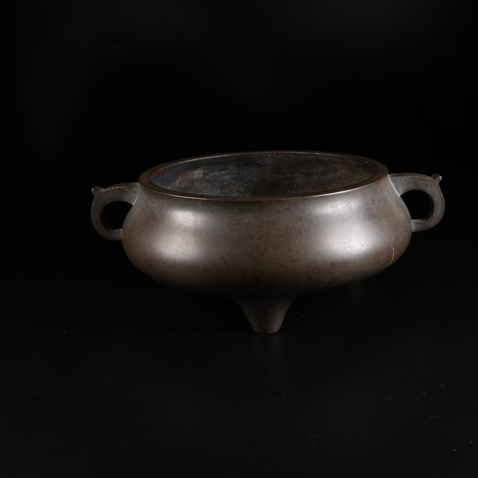 A BRONZE SCRIPTURE-PRESSING CENSER - 4
