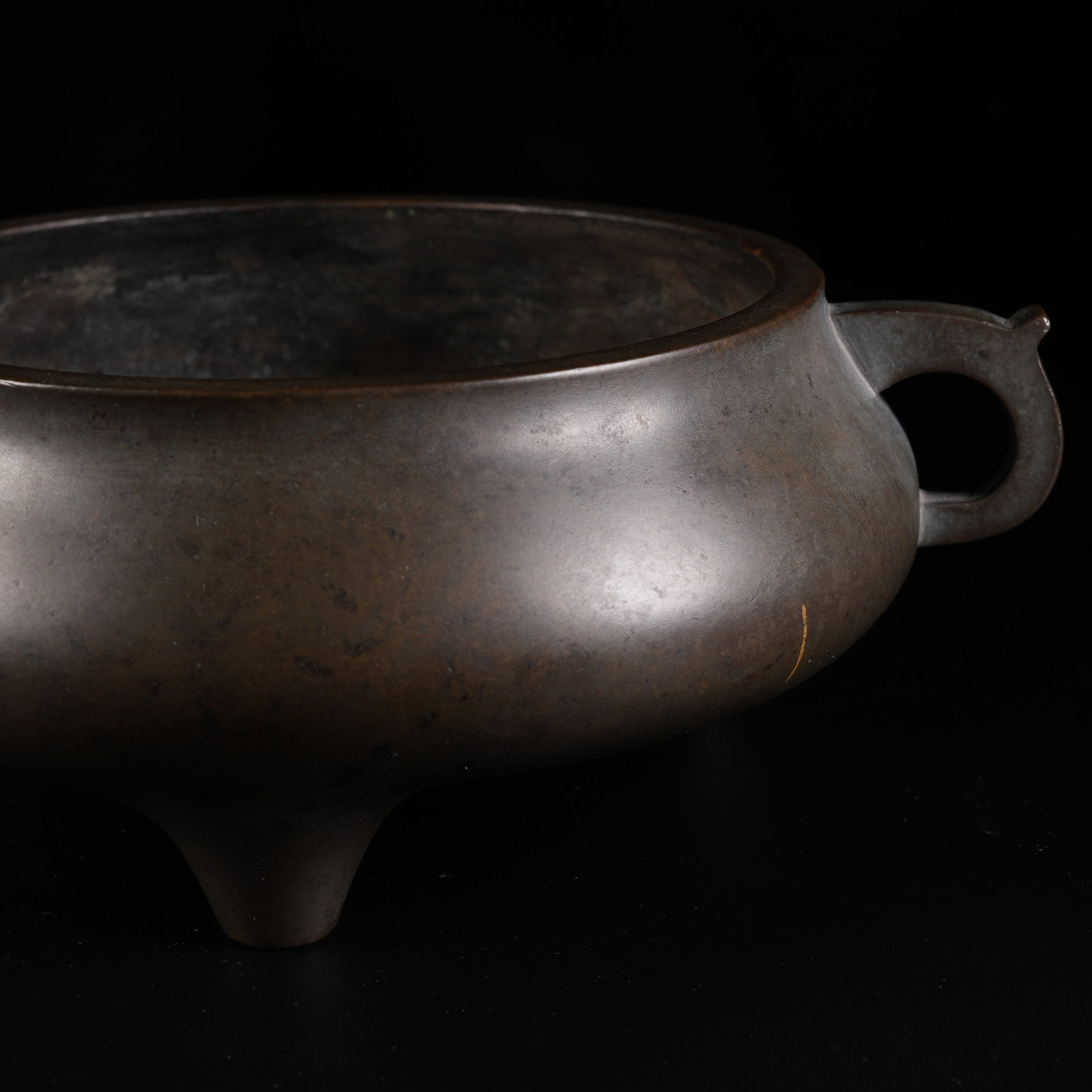 A BRONZE SCRIPTURE-PRESSING CENSER - 5