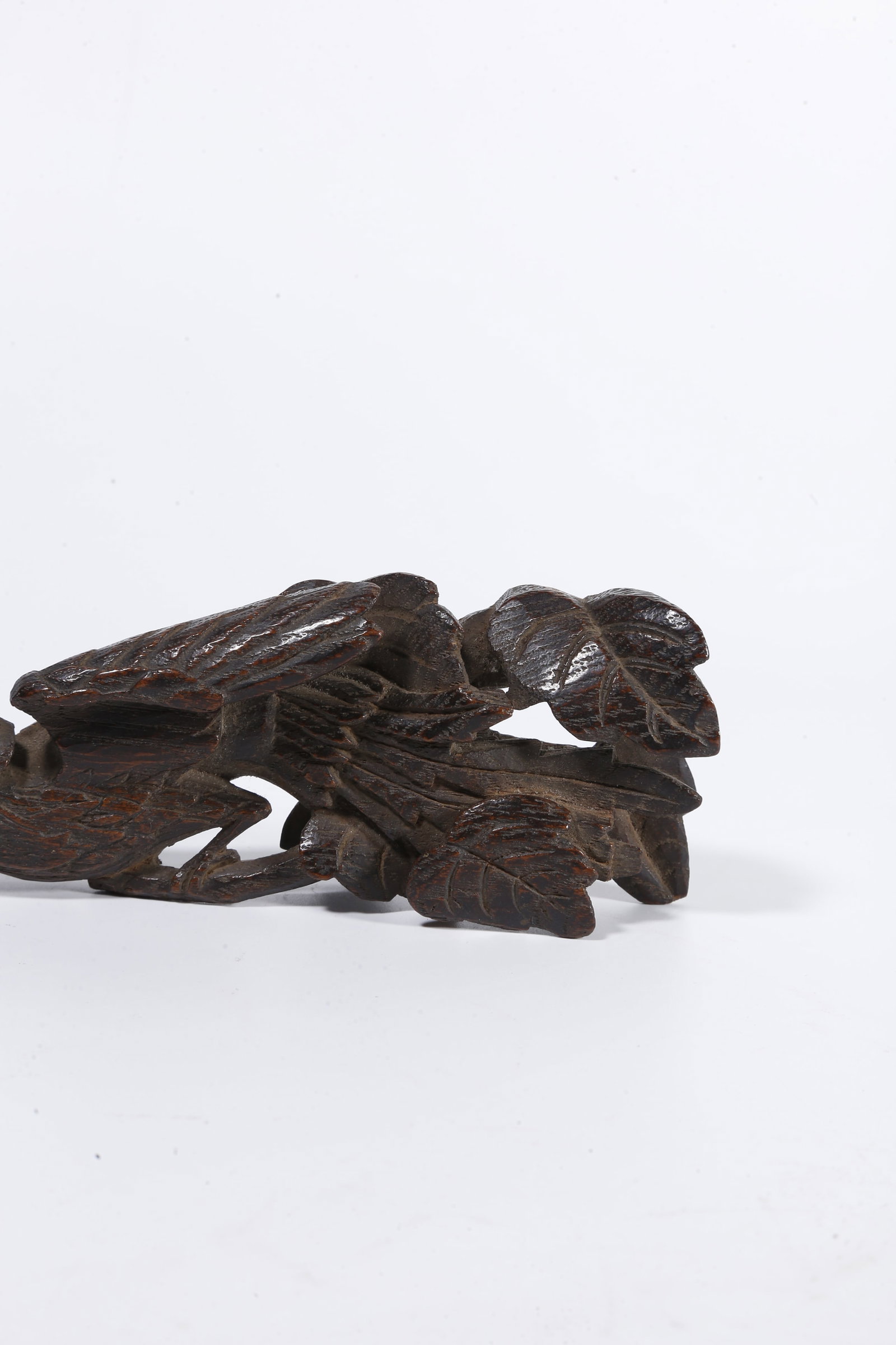 A BEECH WOOD PHOENIX-PATTERN BRUSH REST - 3