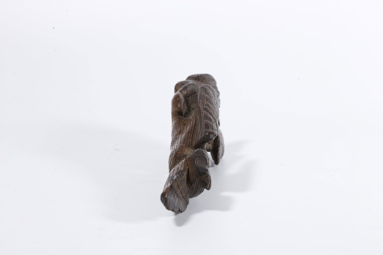 A BEECH WOOD PHOENIX-PATTERN BRUSH REST - 6