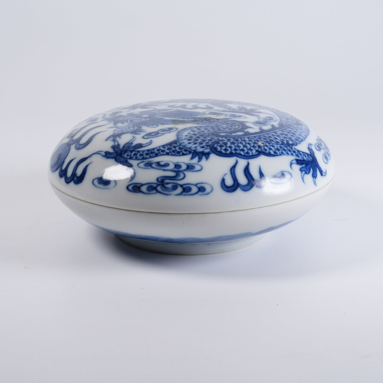 A BLUE-AND-WHITE DRAGON-PATTERN INK PASTE BOX - 5