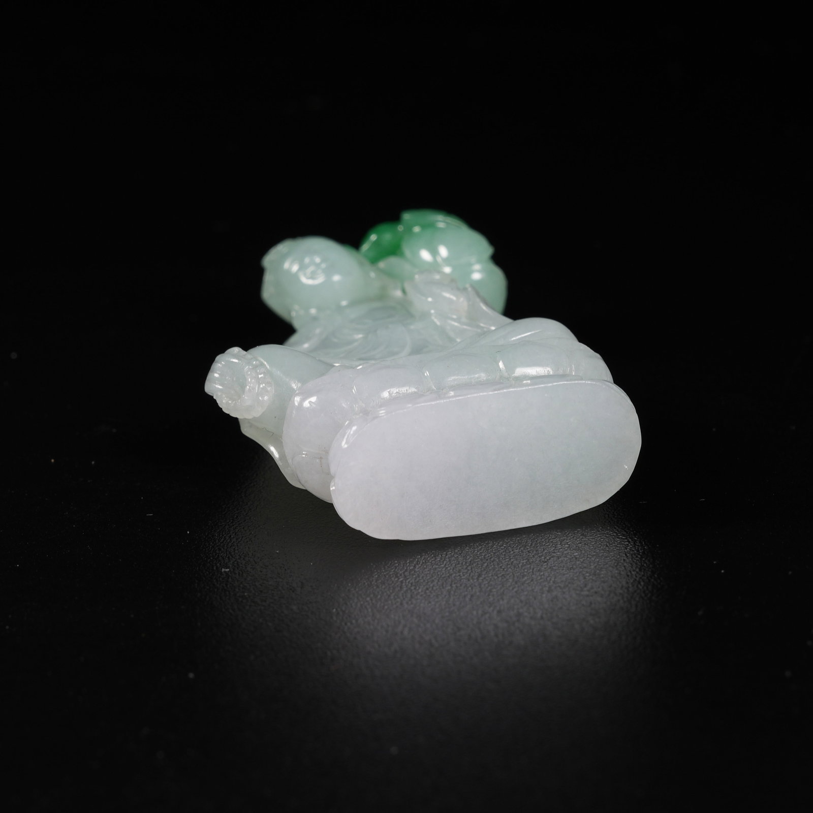 A JADEITE GUANYIN - 8