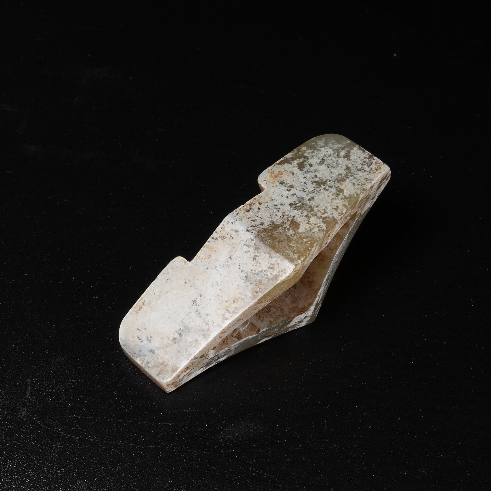 A ANCIENT HIGH-GRADE JADE SWORD GUARD: Ancient High-Grade Jade Sword Guard