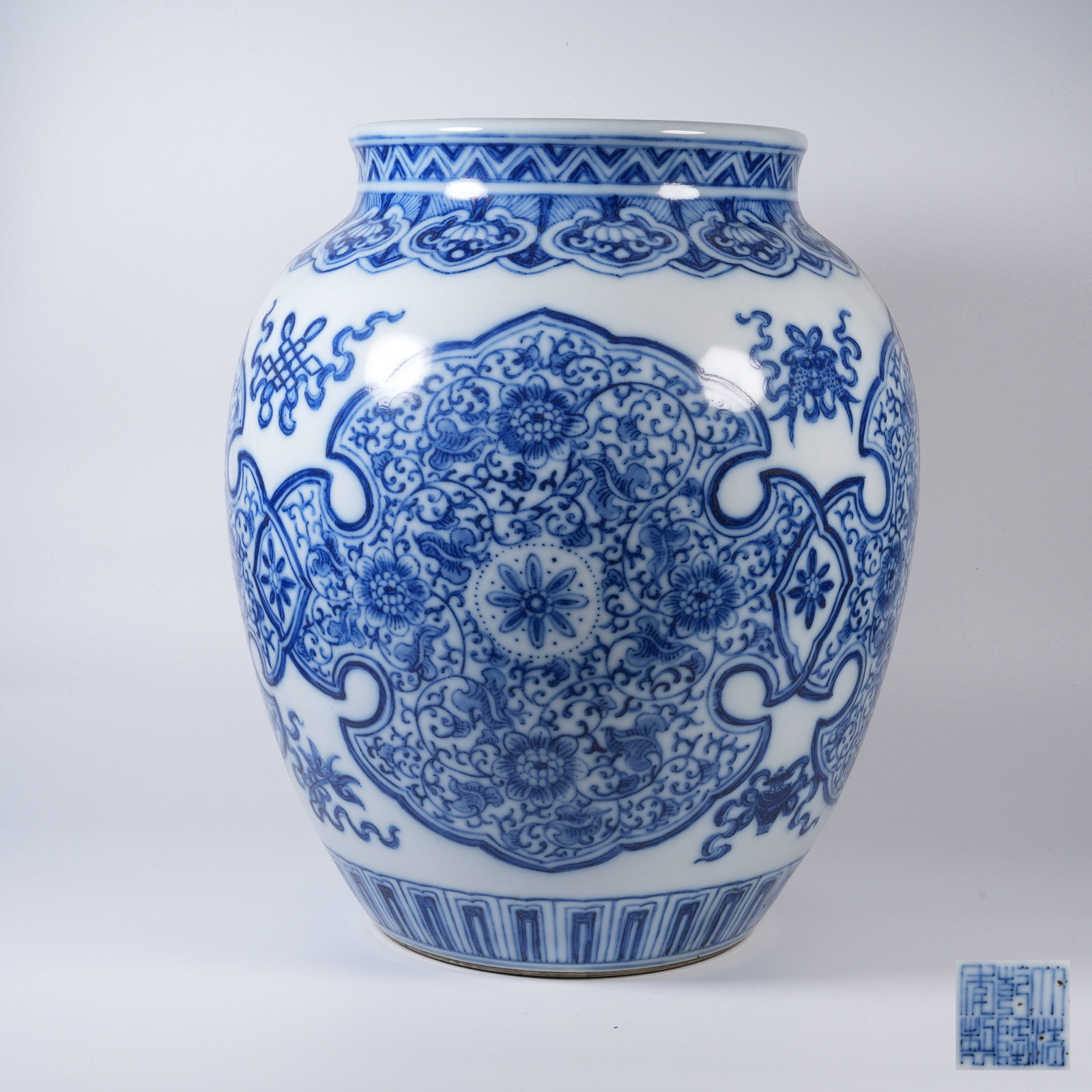 A BLUE-AND-WHITE JAR WITH INTERTWINED FLORAL PATTERN (1 of 9)