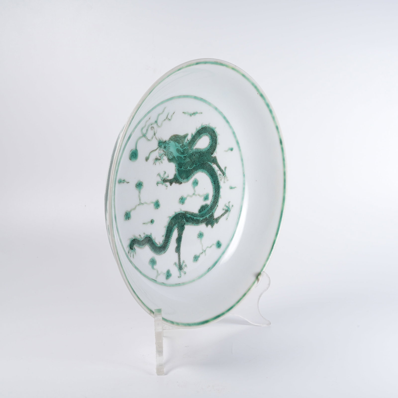 A GREEN-ENAMEL DRAGON-PATTERN PLATE - 6